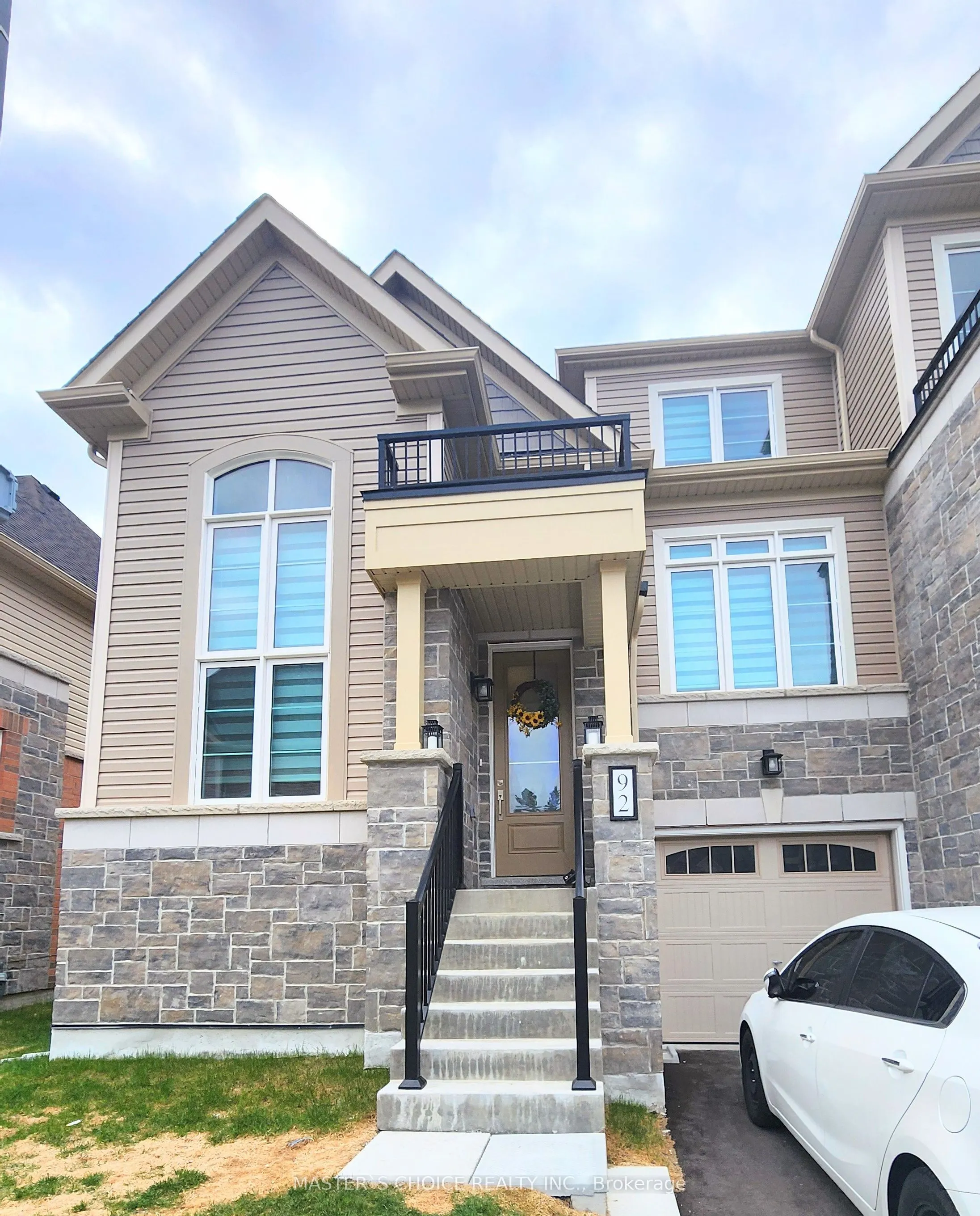92 Lyall Stokes Circle