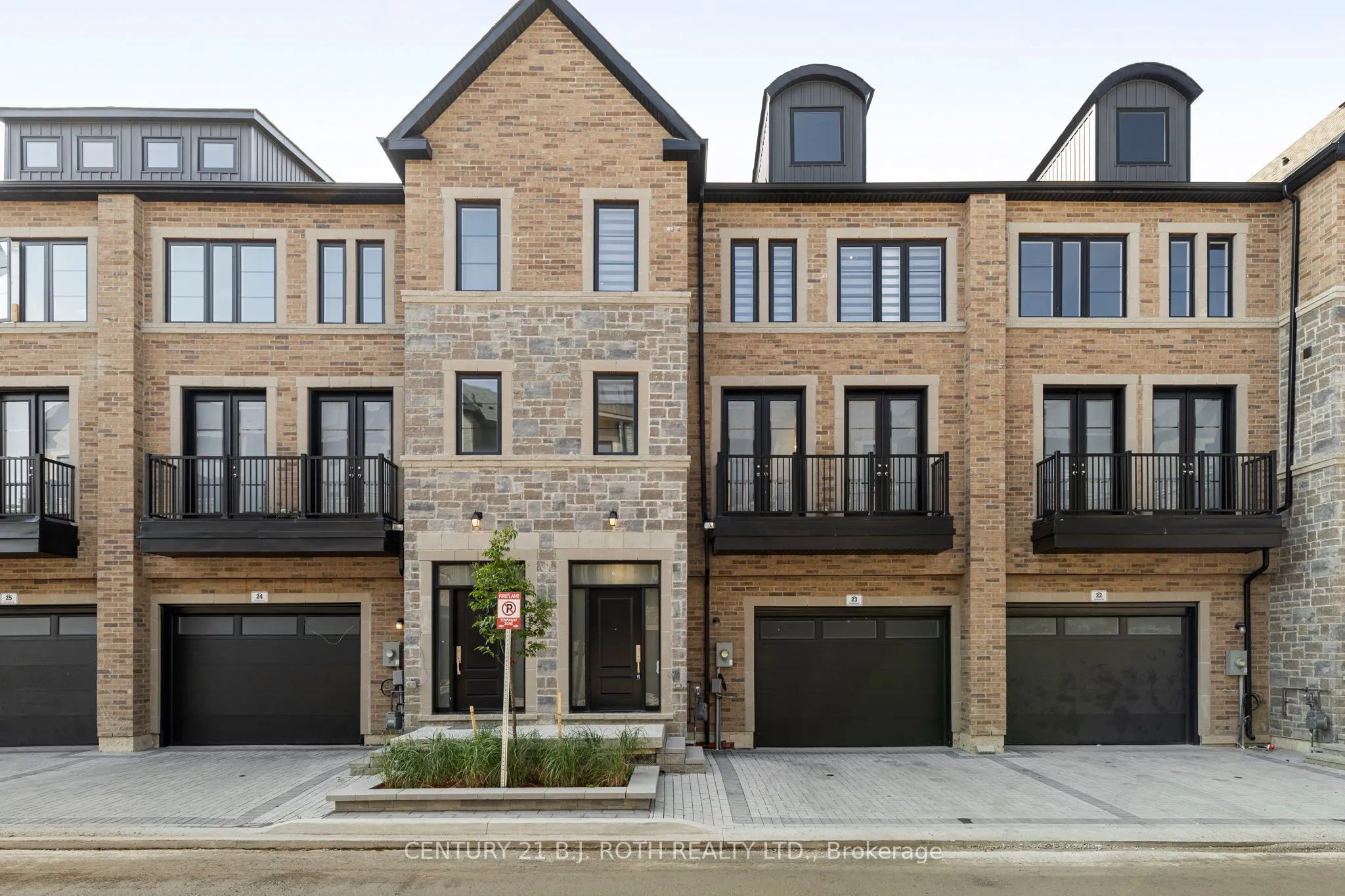 260 Eagle Street, #23