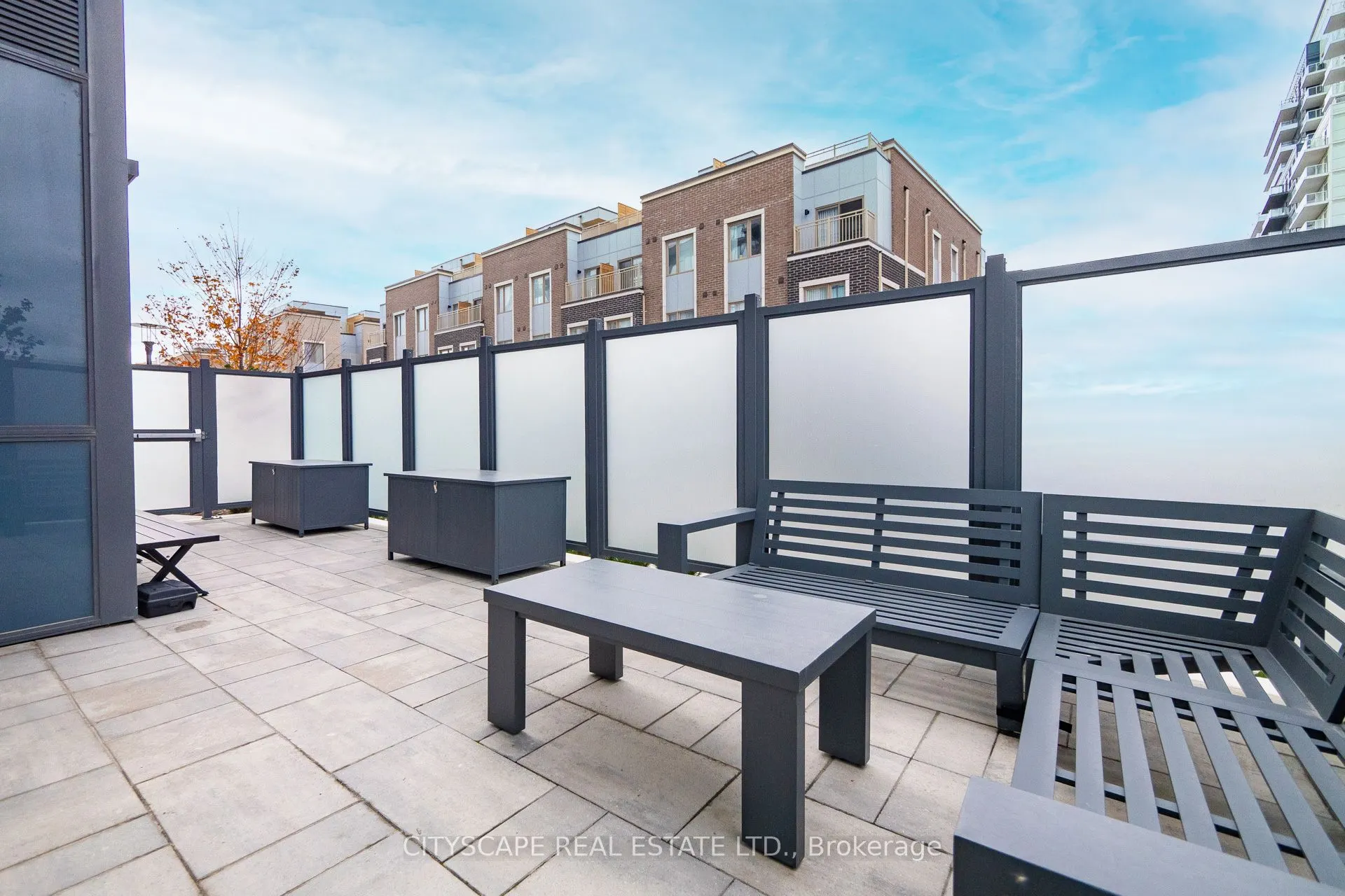 60 Honeycrisp Crescent, #210
