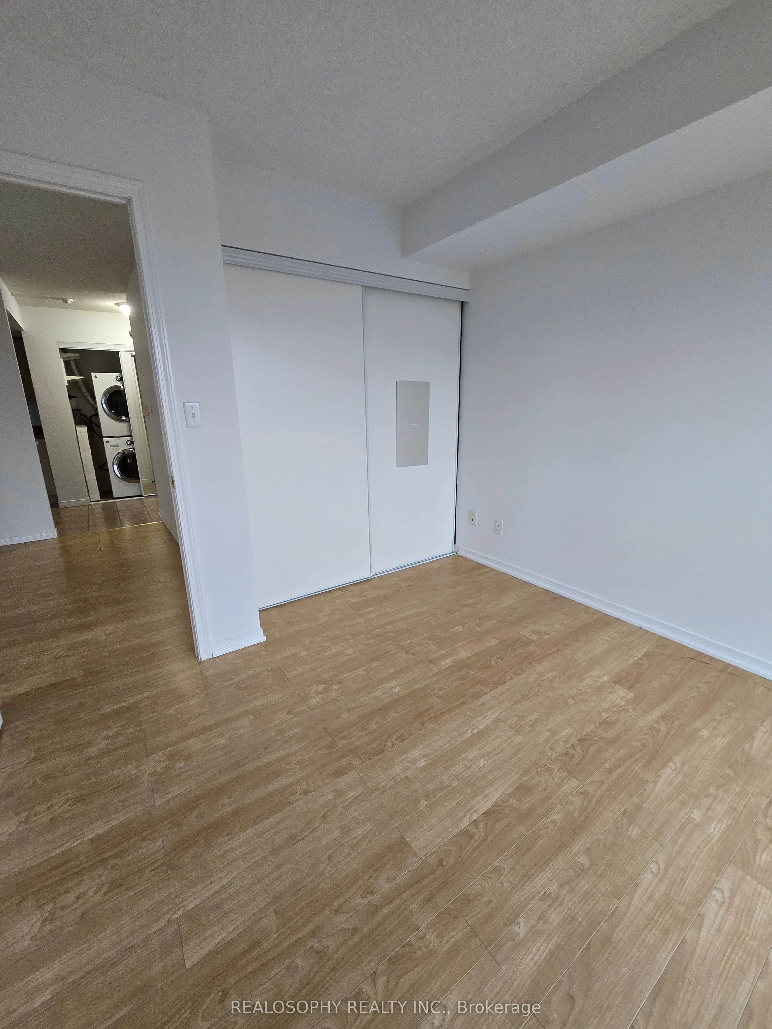 3 Ellesmere Street, #520