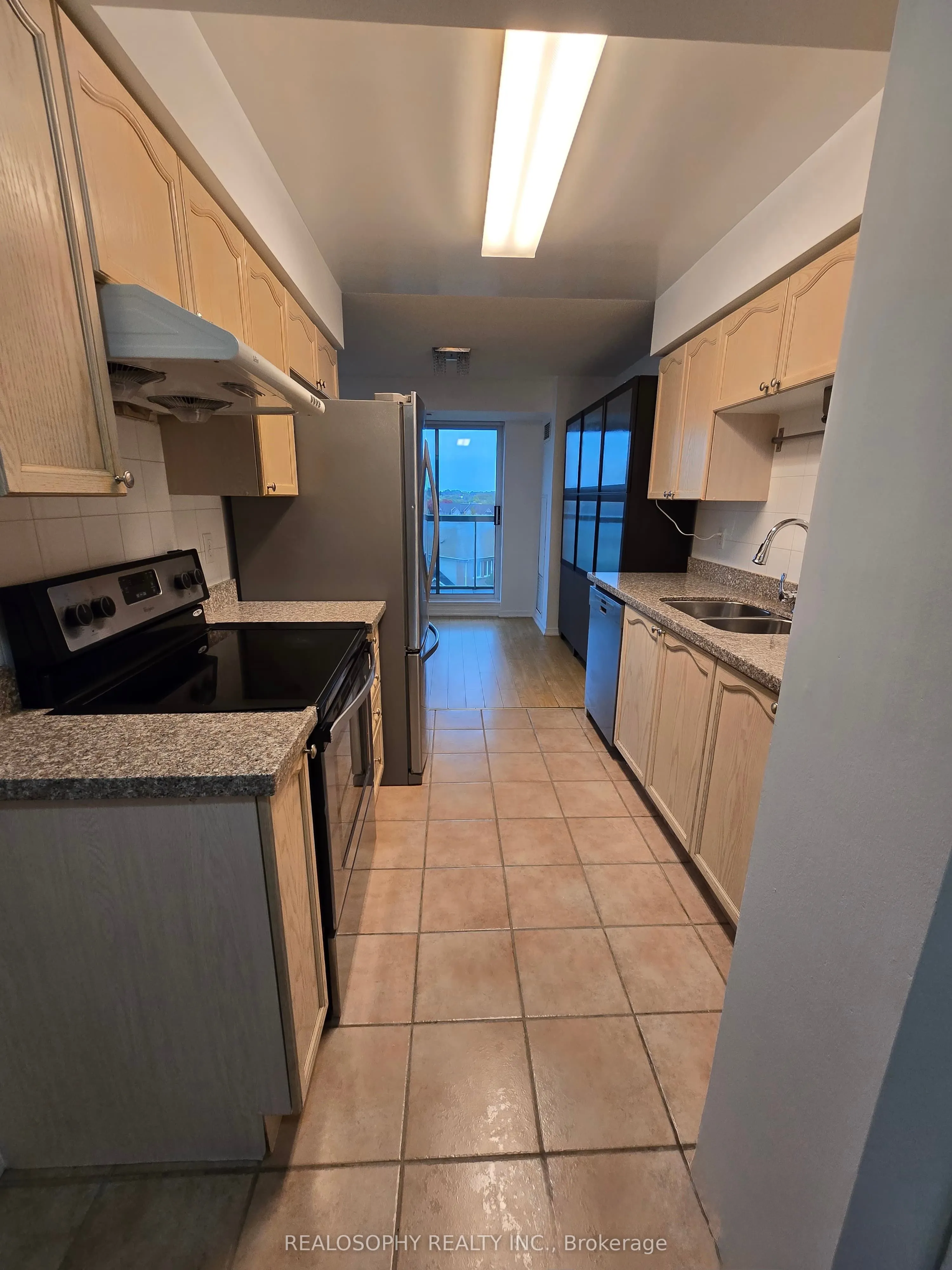 3 Ellesmere Street, #520