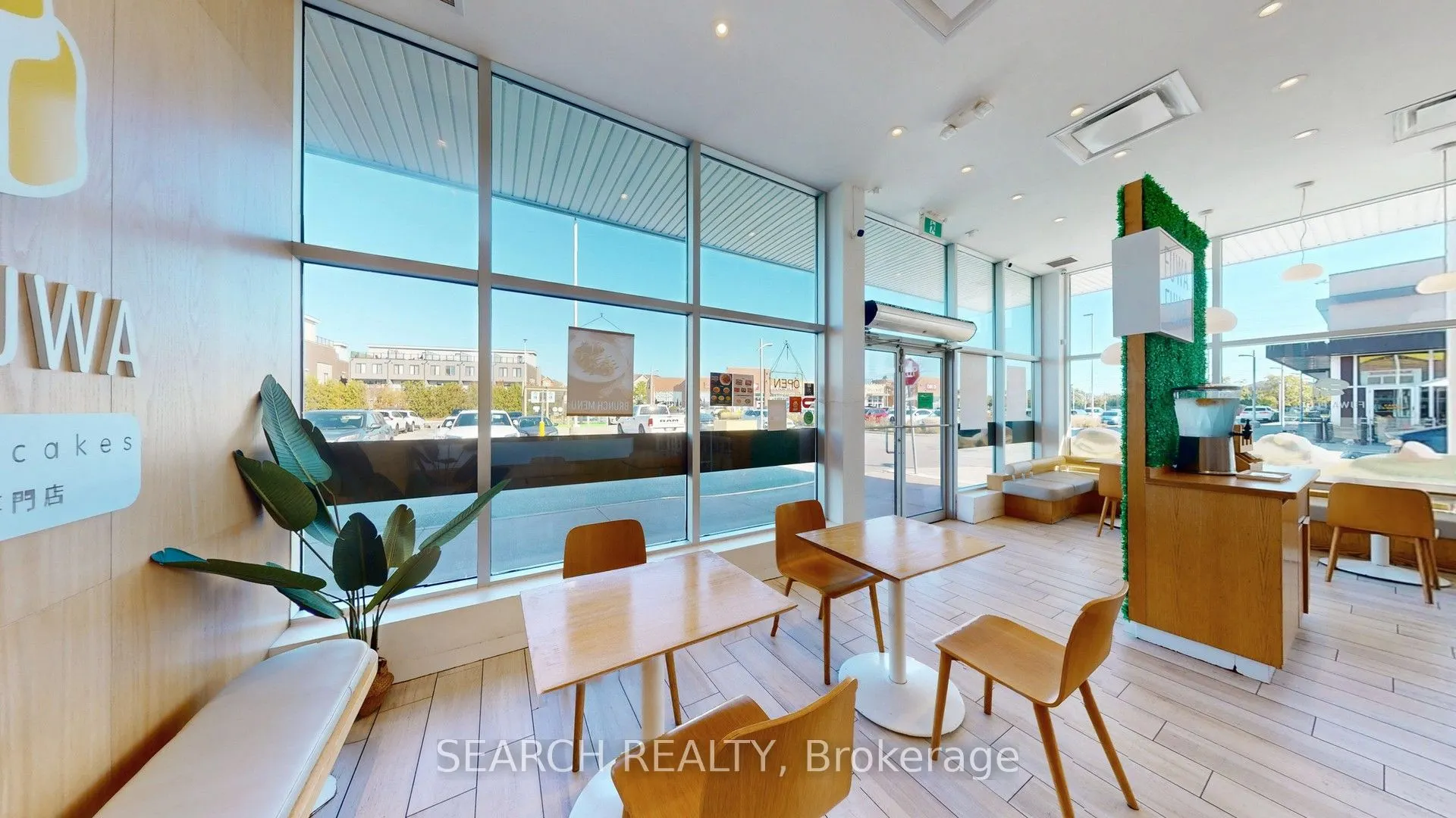 9342 BATHURST Street, #AA-A1