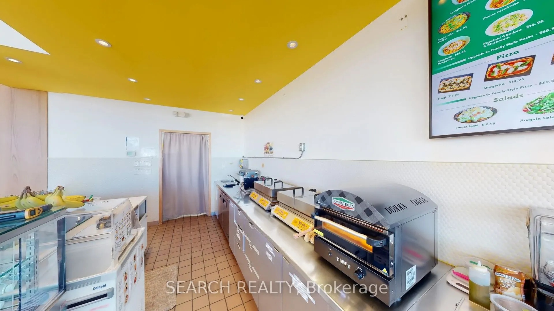 9342 BATHURST Street, #AA-A1