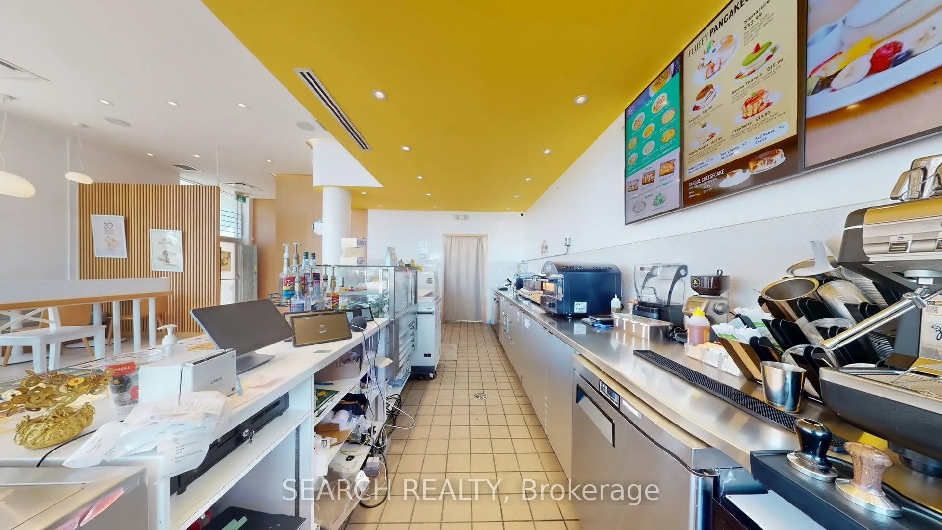 9342 BATHURST Street, #AA-A1