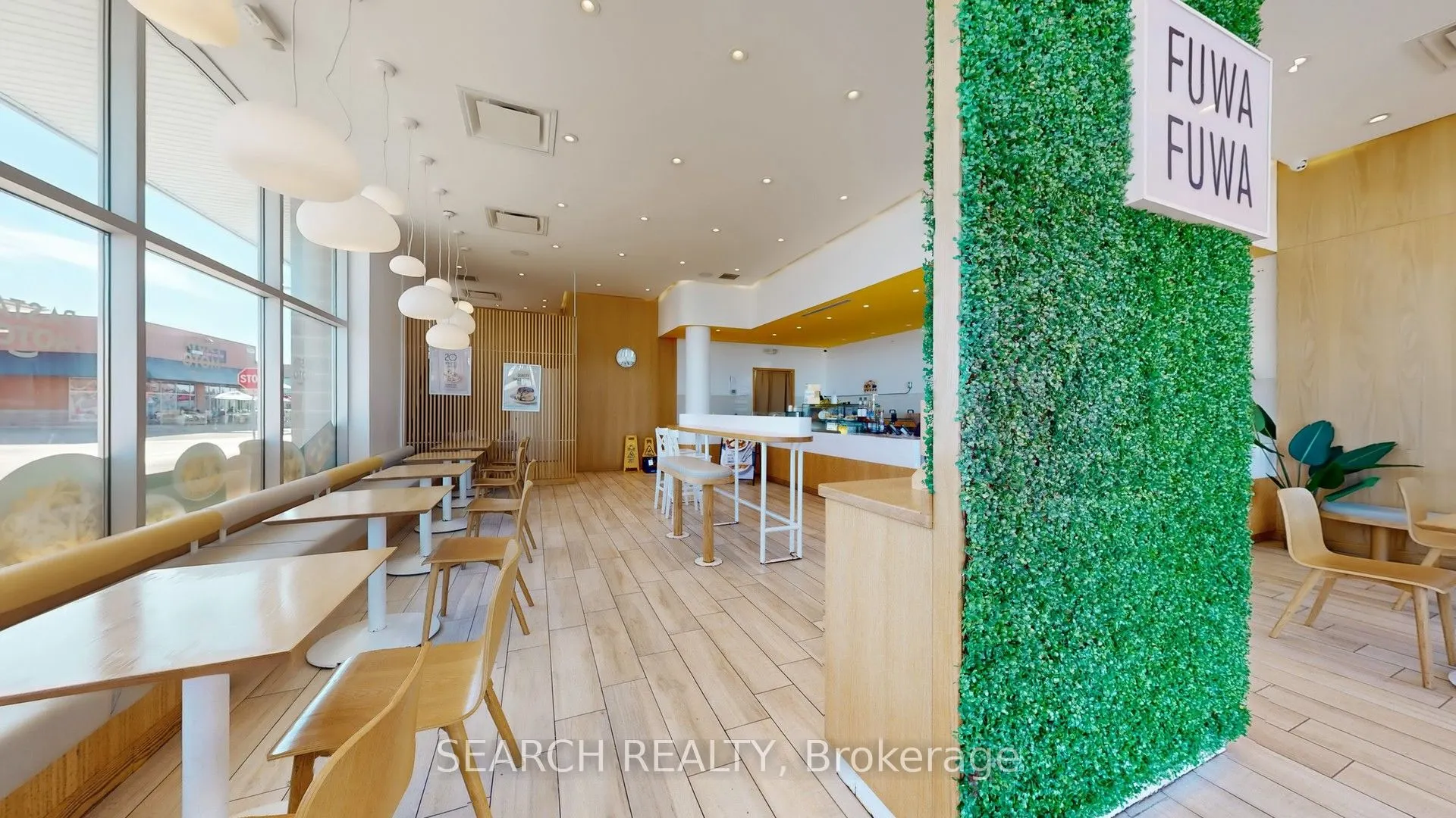 9342 BATHURST Street, #AA-A1