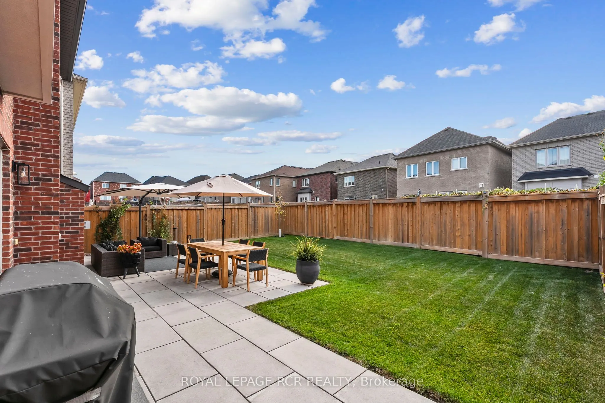 12 John Weddell Avenue