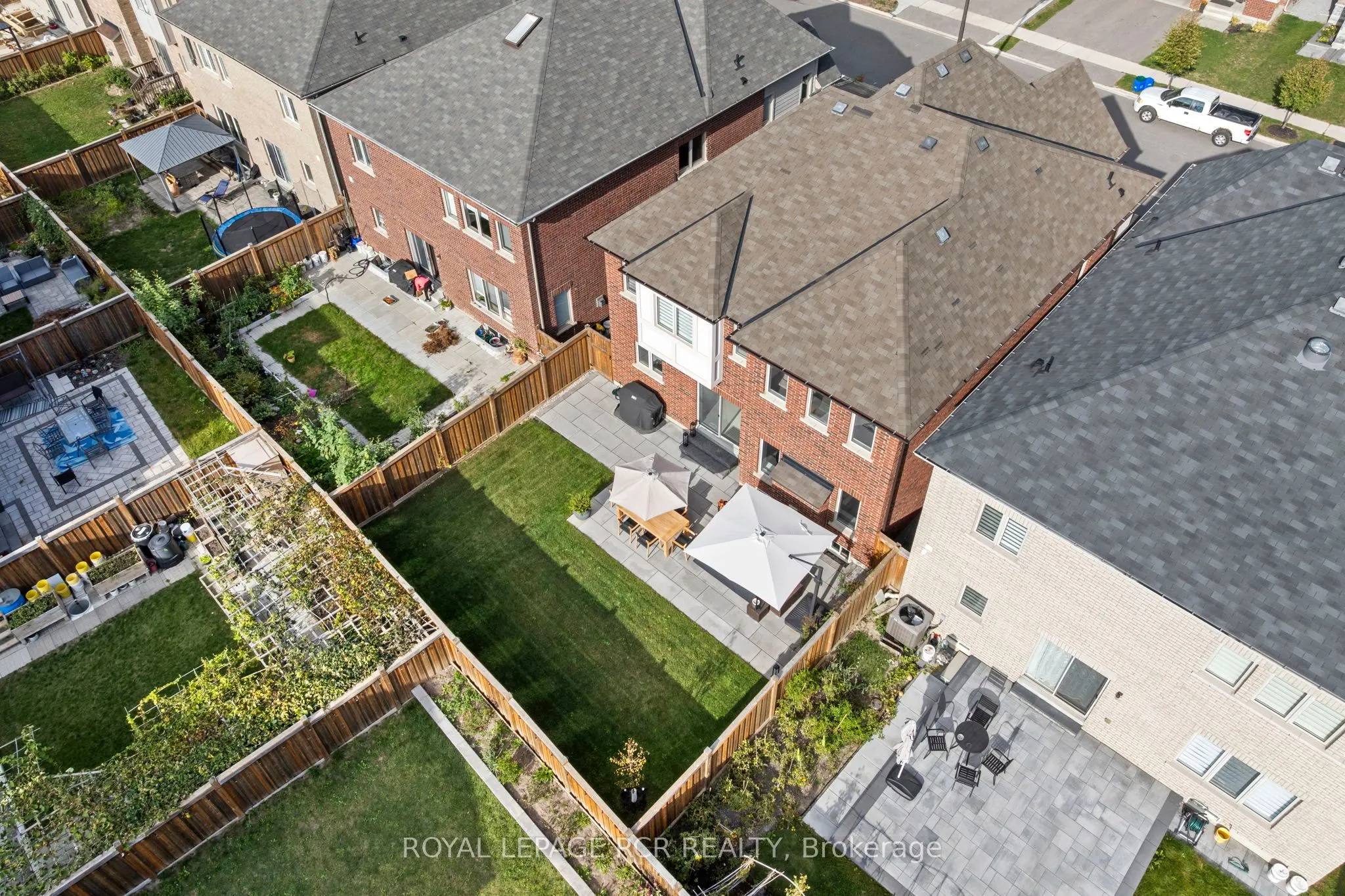12 John Weddell Avenue