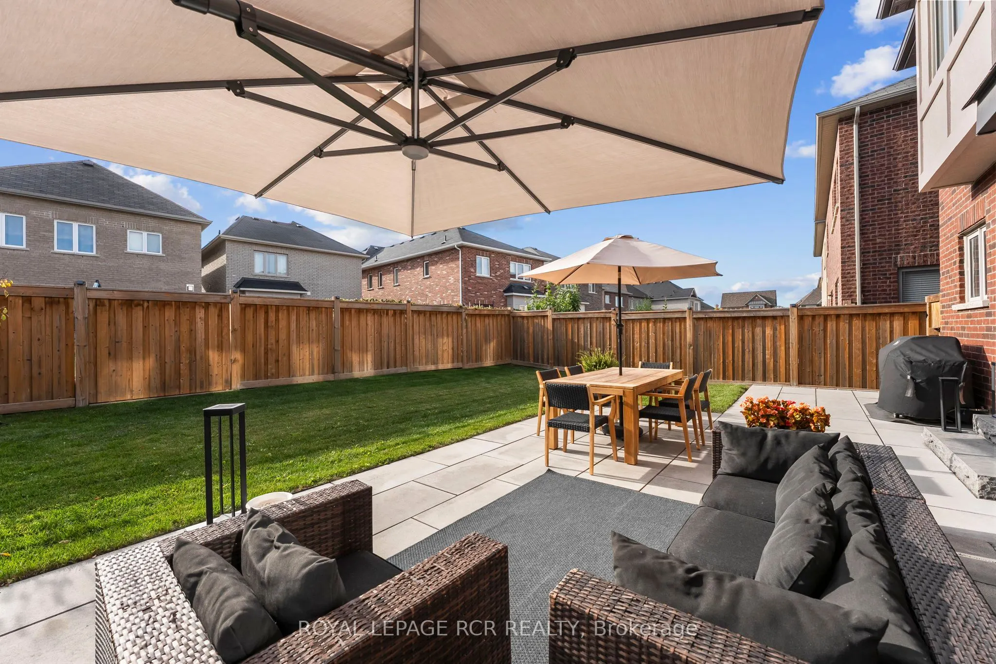 12 John Weddell Avenue