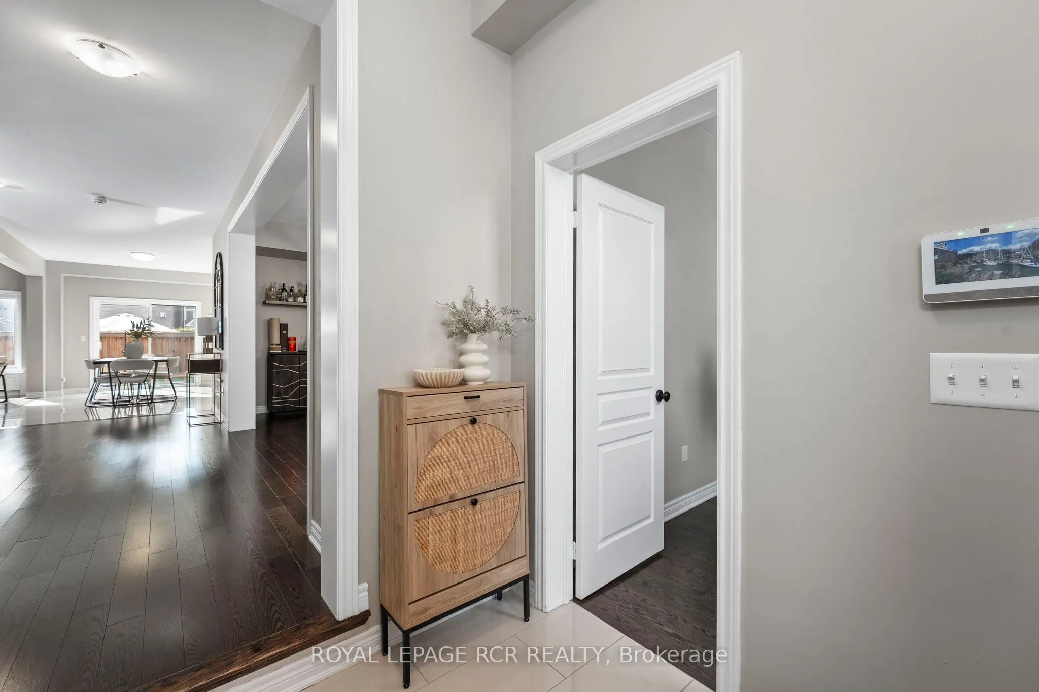 12 John Weddell Avenue