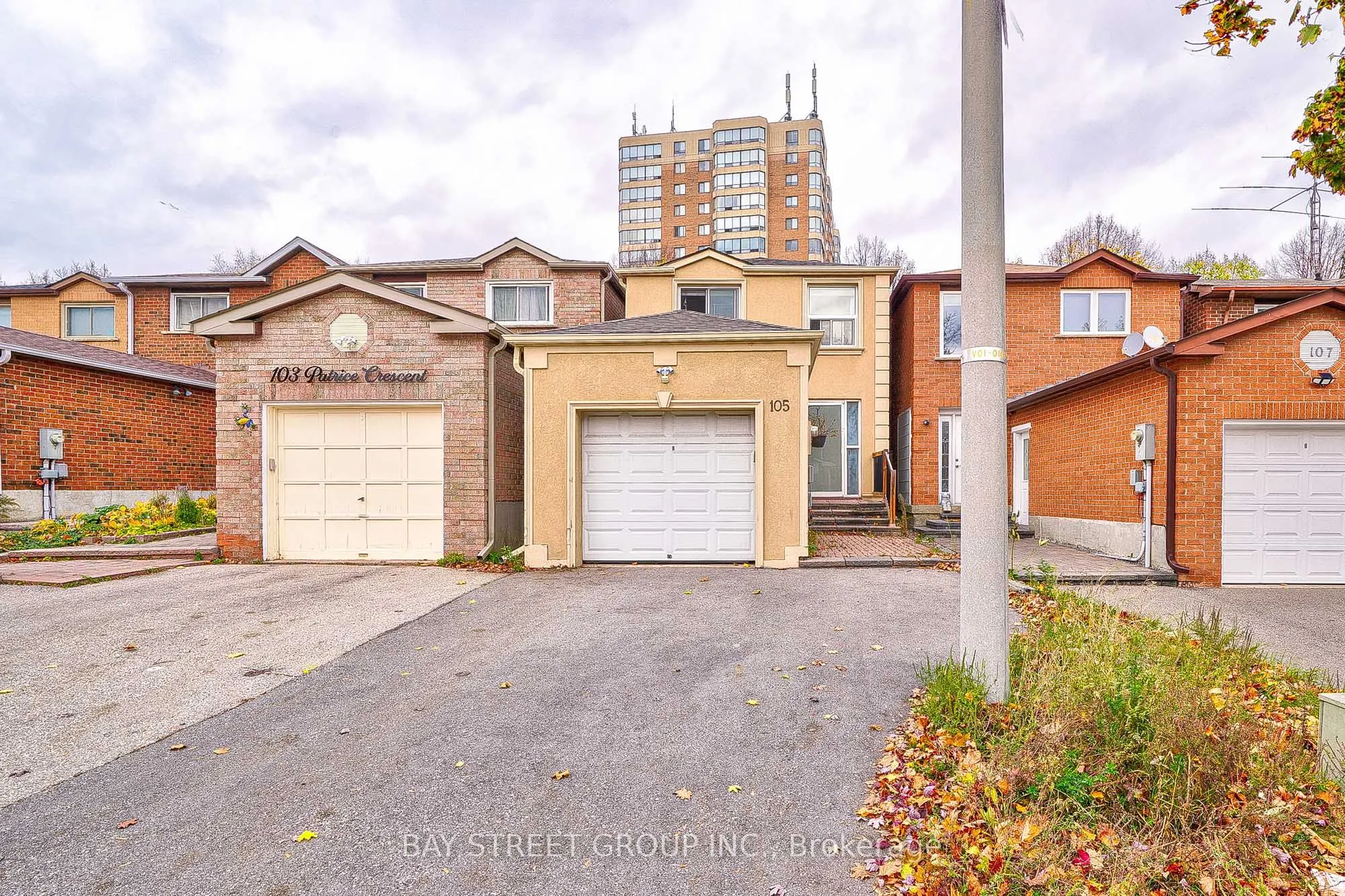 105 Patrice Crescent