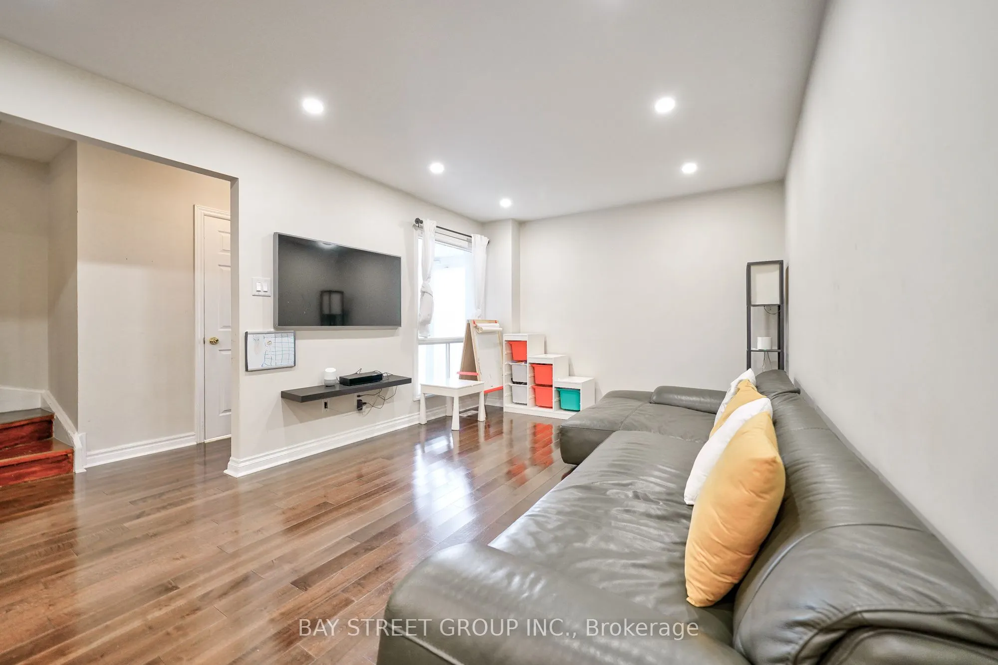 105 Patrice Crescent