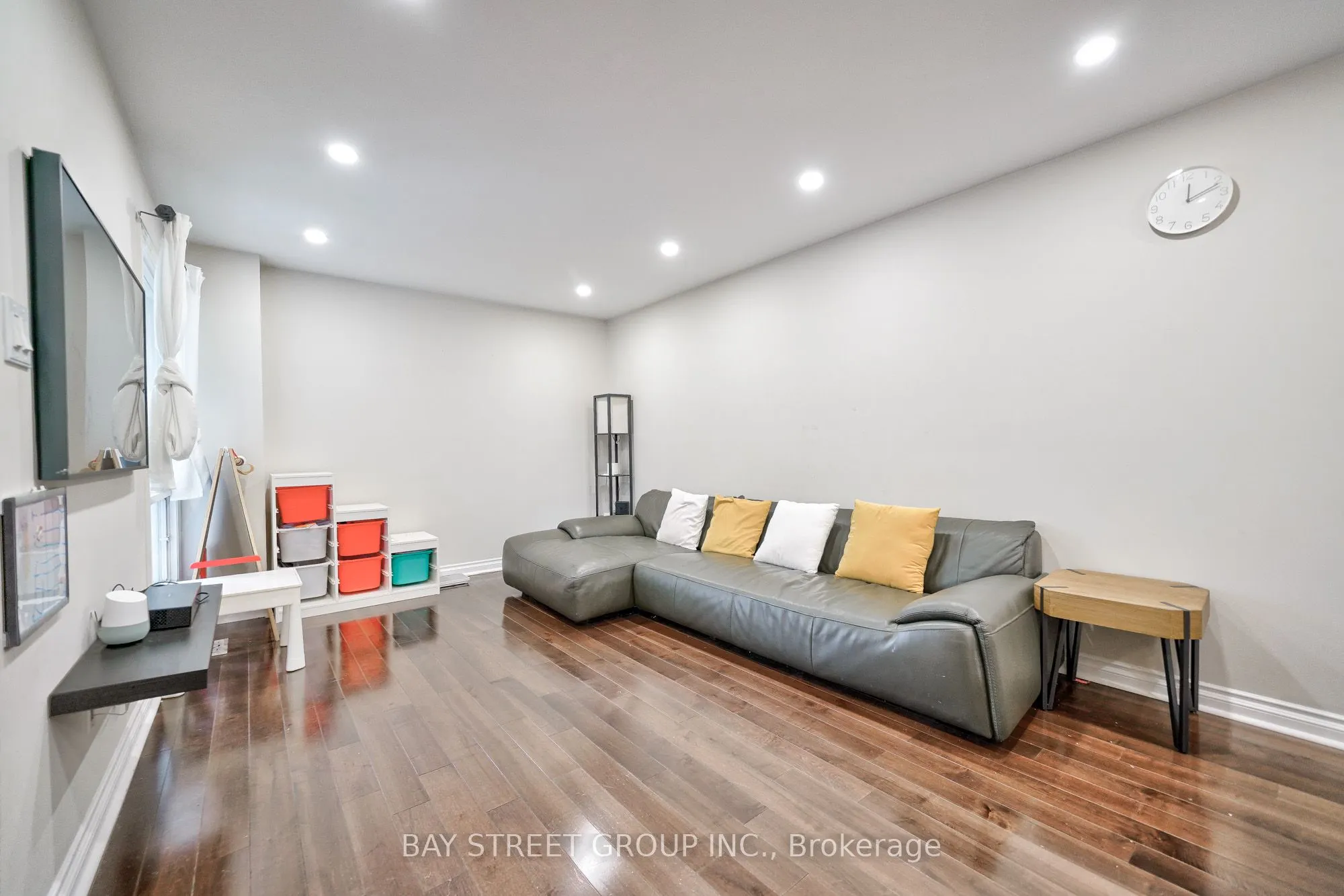 105 Patrice Crescent