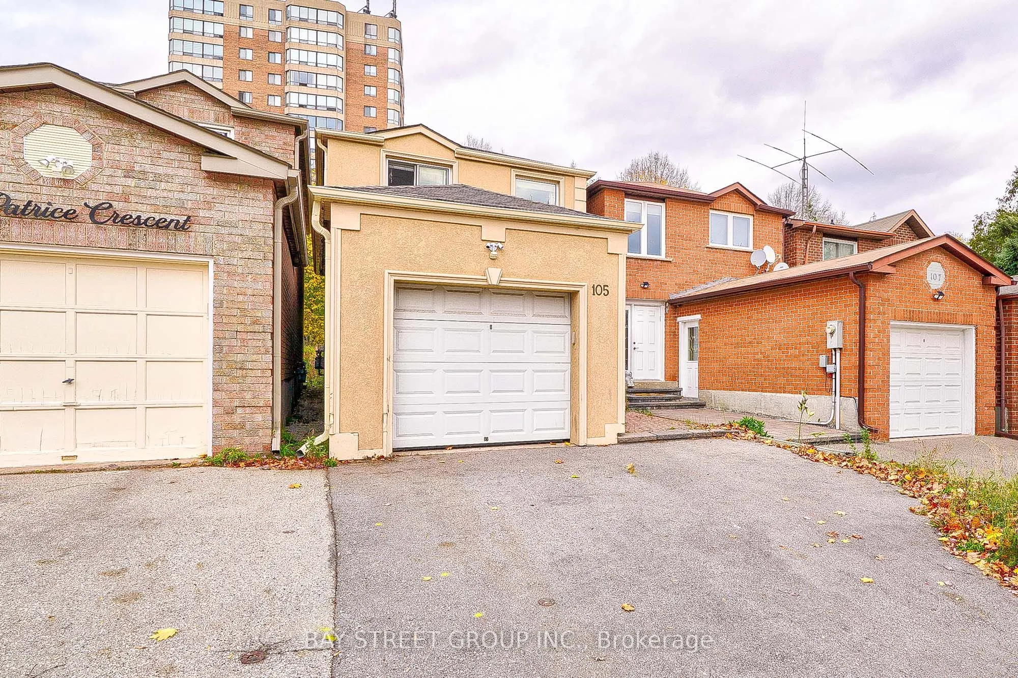105 Patrice Crescent