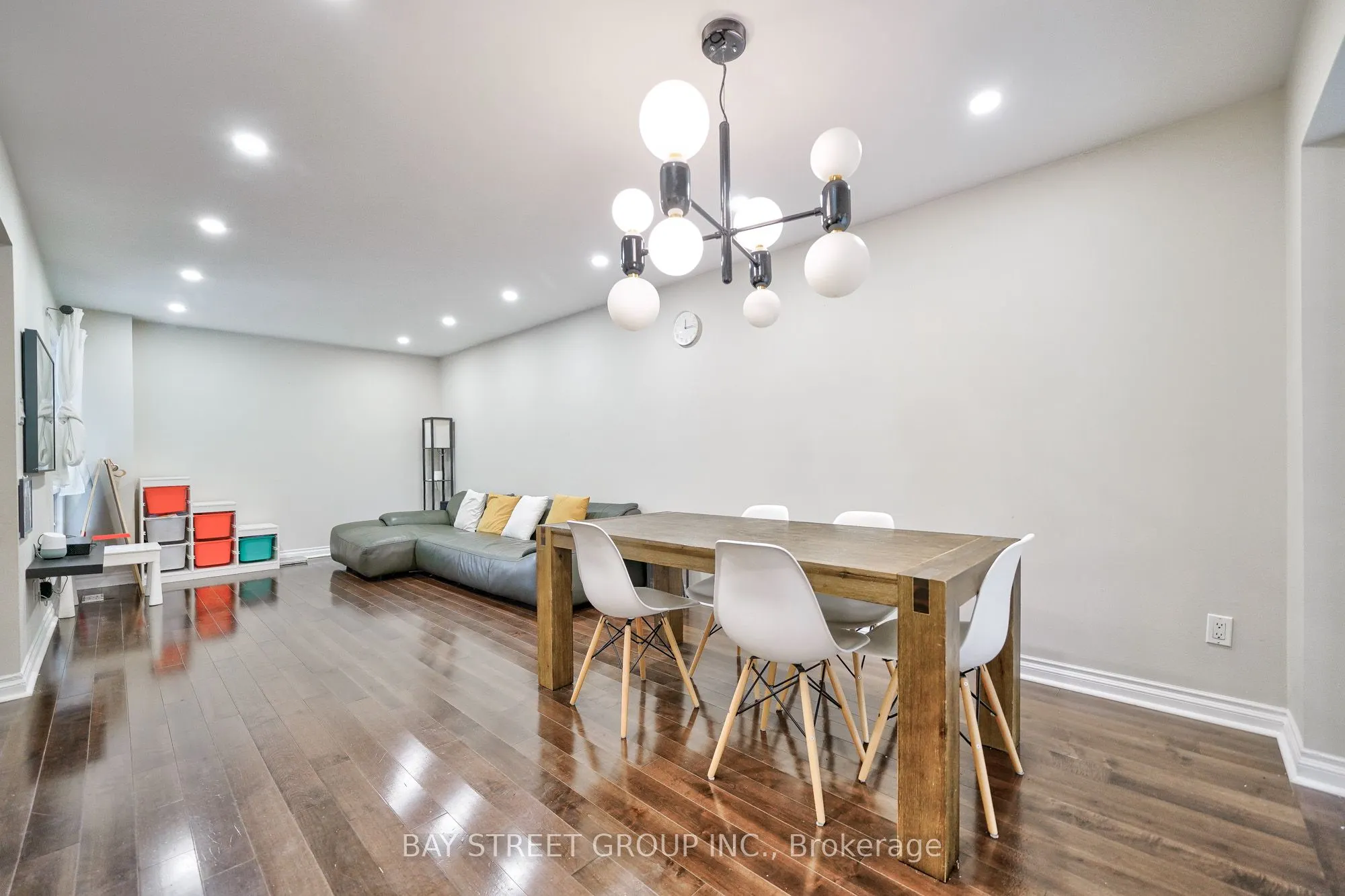 105 Patrice Crescent