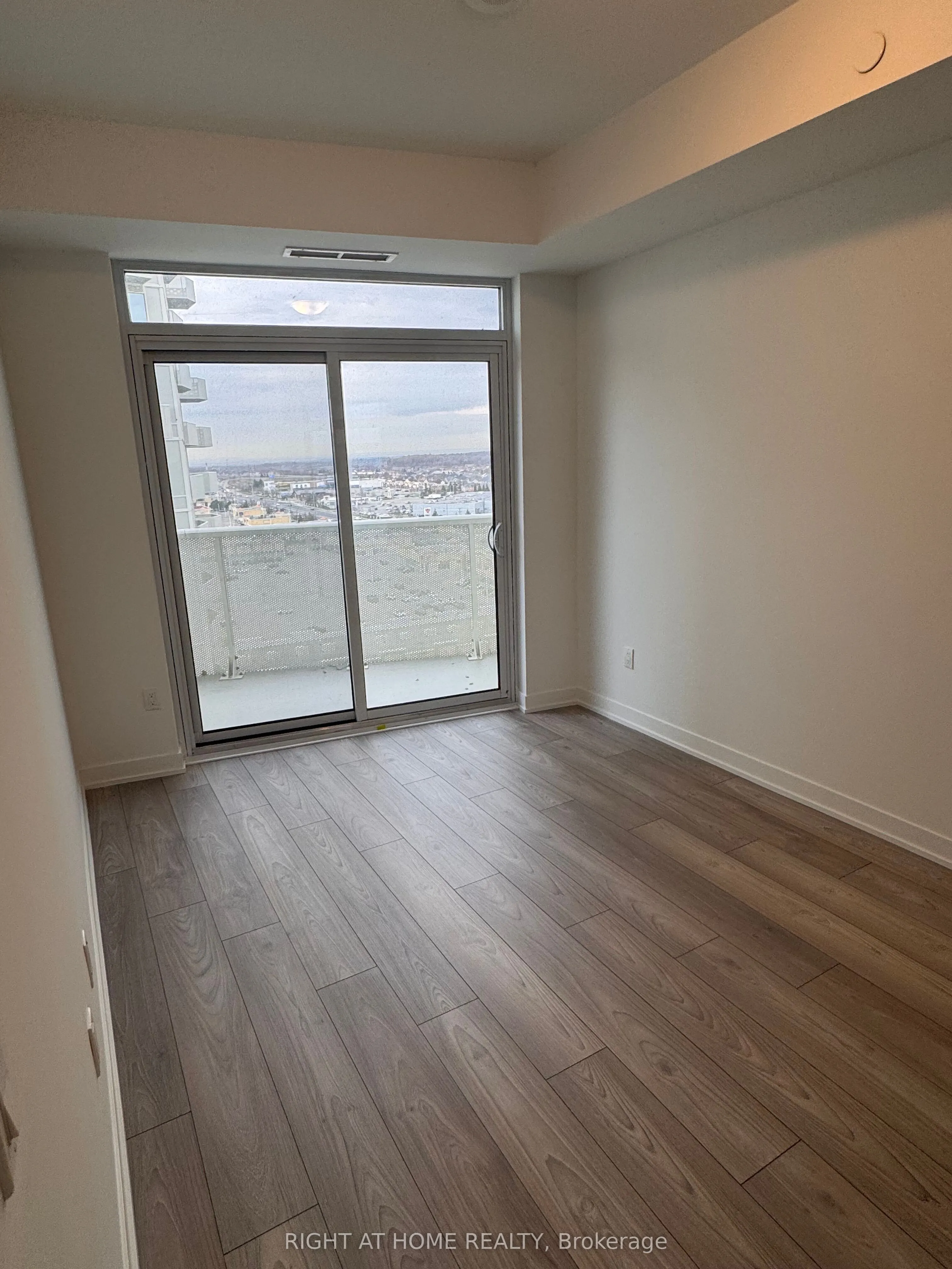 474 Caldari Road, #1302