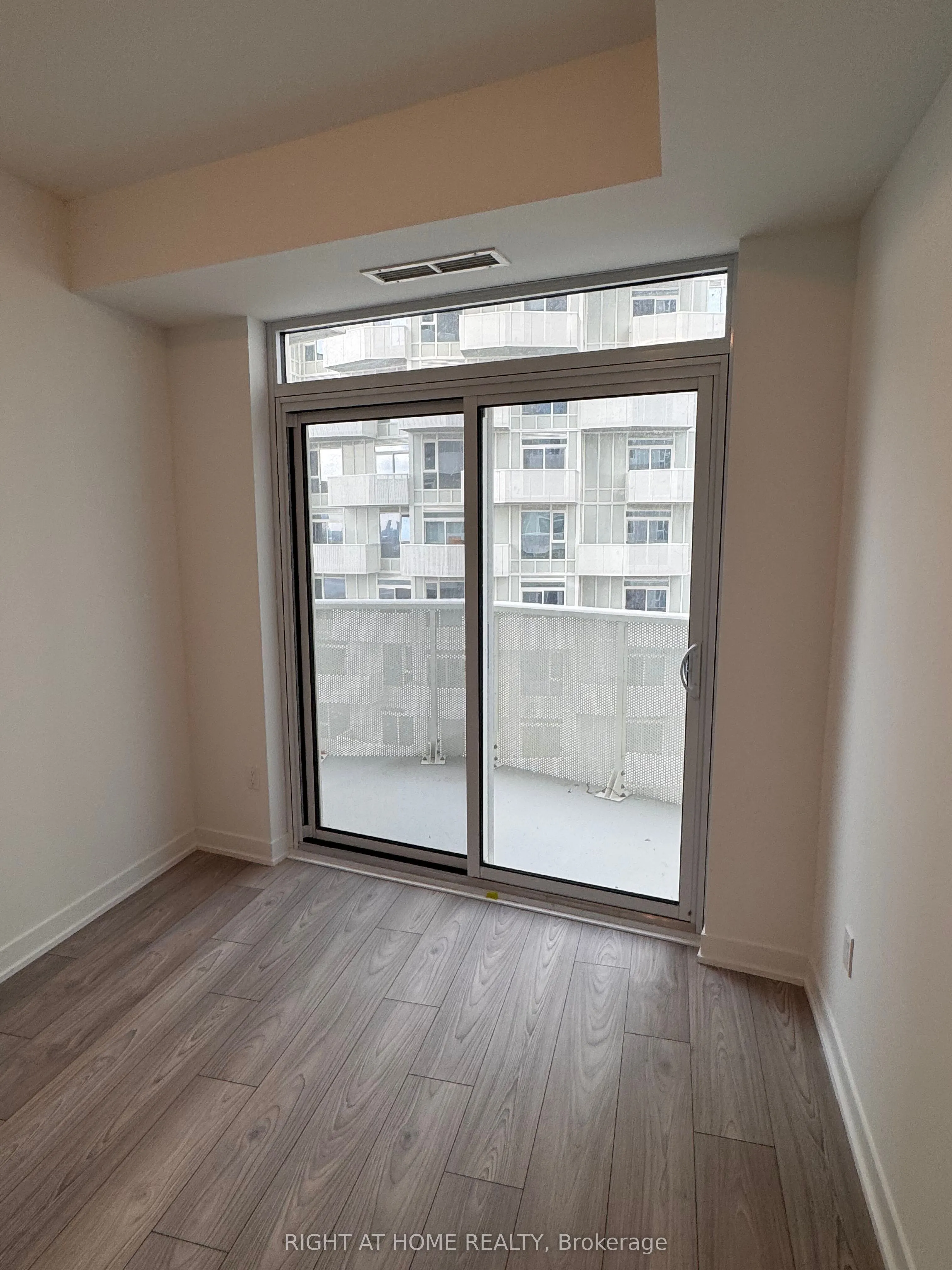 474 Caldari Road, #1302