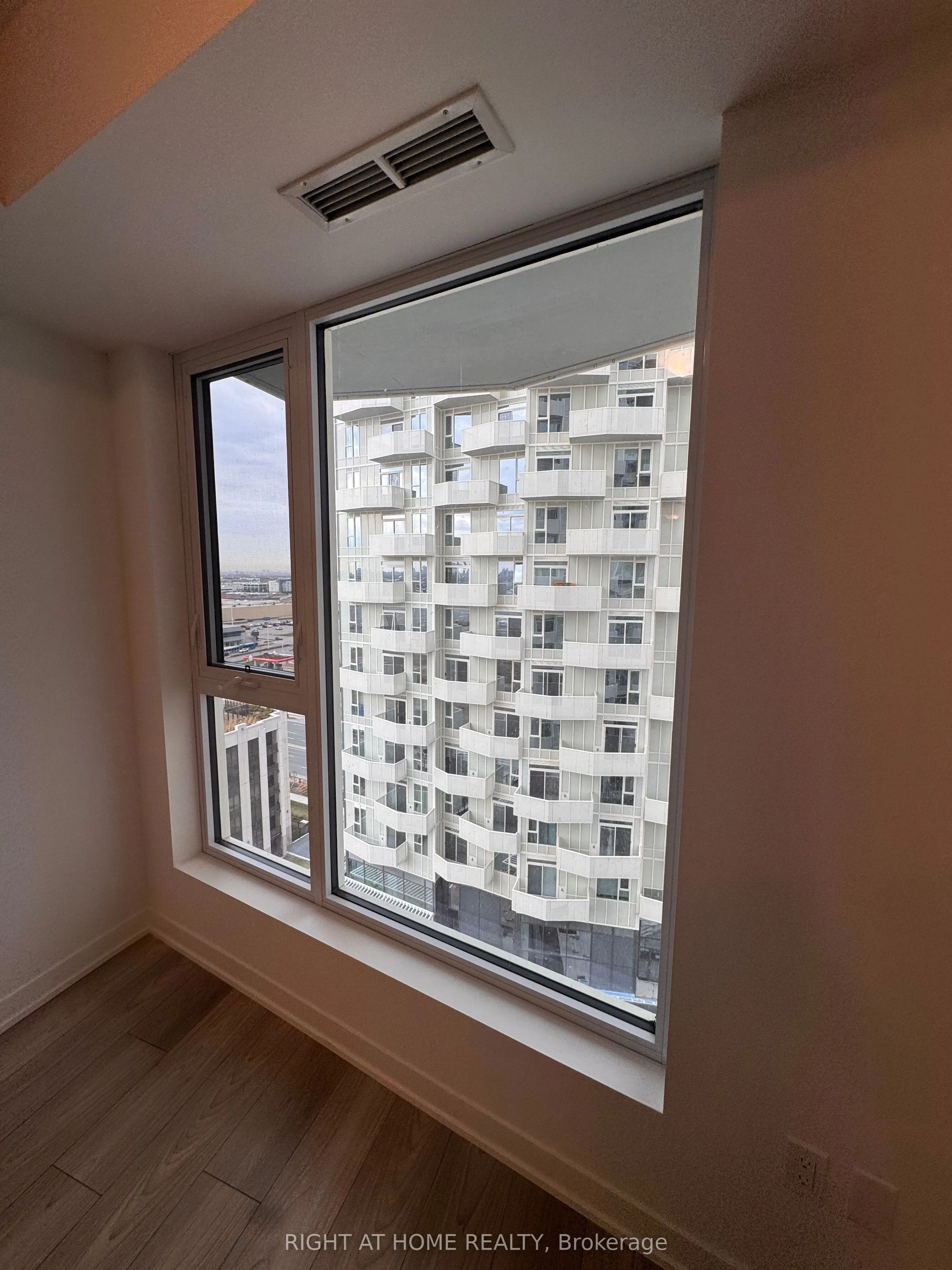474 Caldari Road, #1302