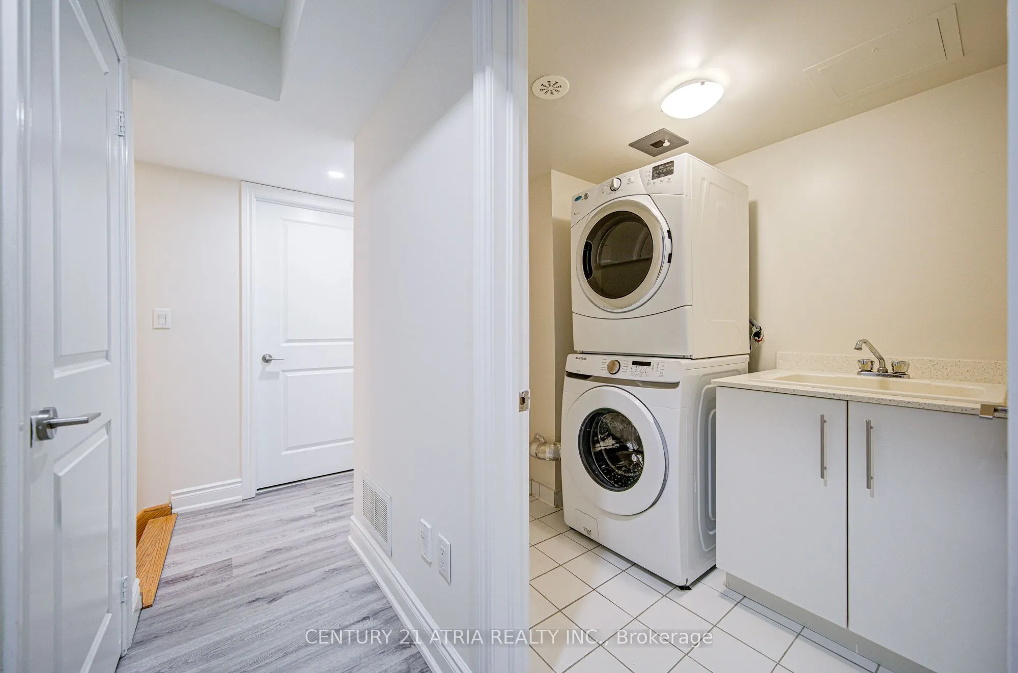 215 South park Road, #1