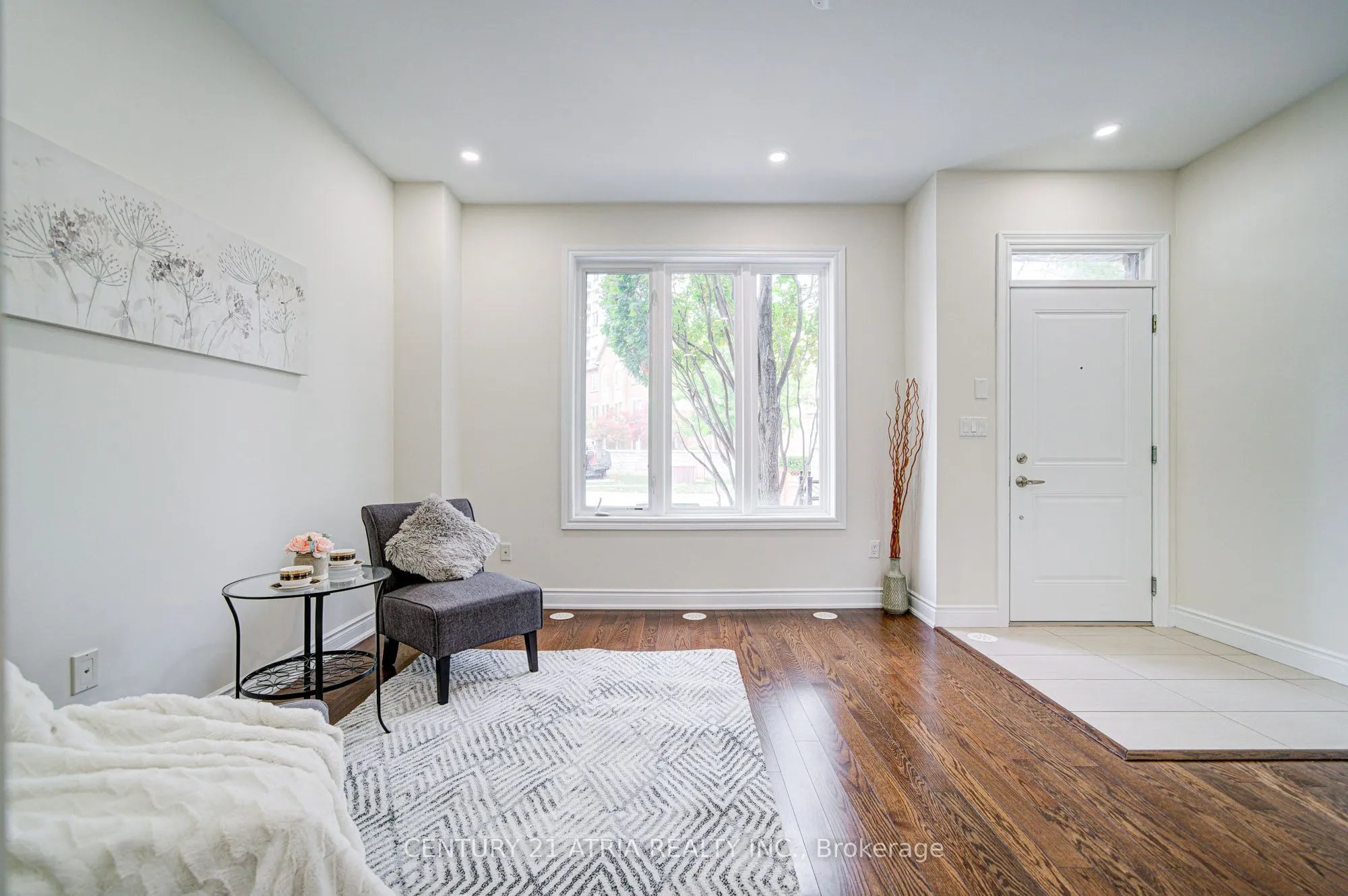 215 South park Road, #1
