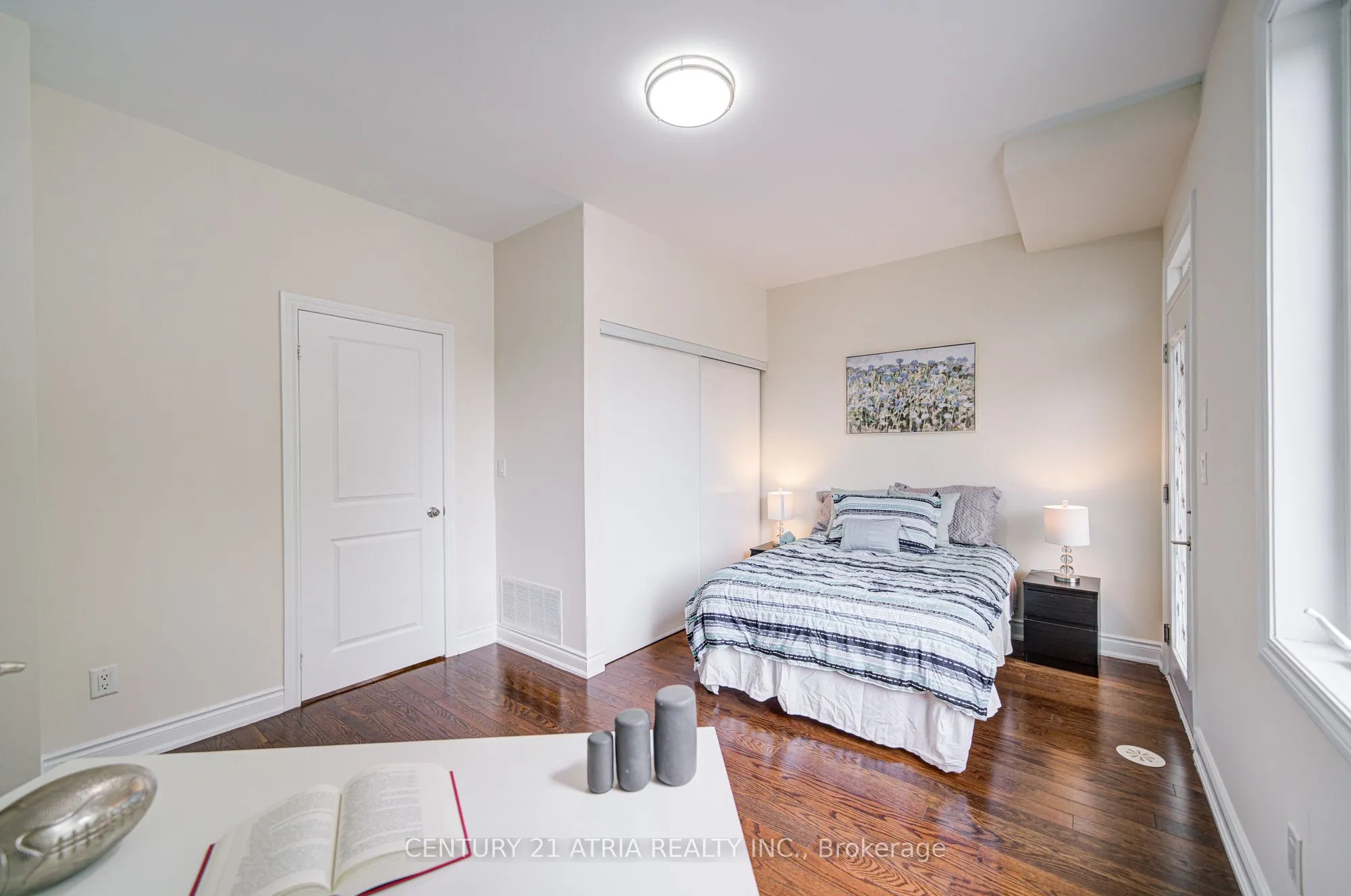 215 South park Road, #1