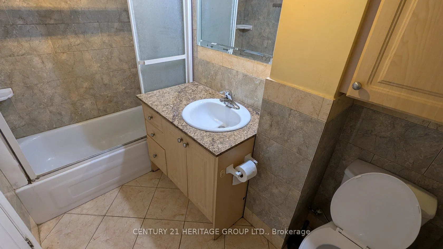 377 Centre Street E, #Bsmt