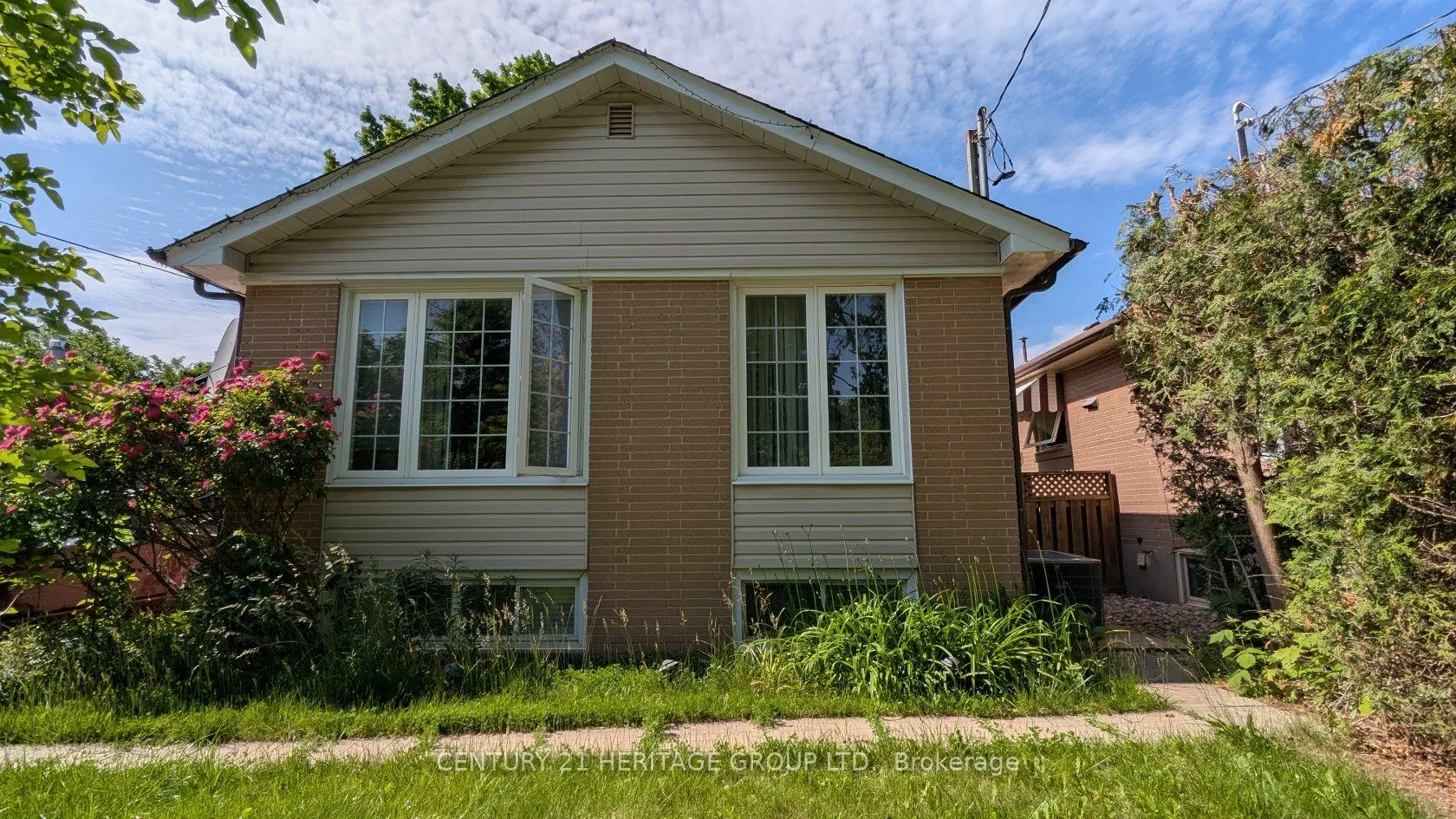 377 Centre Street E, #Bsmt