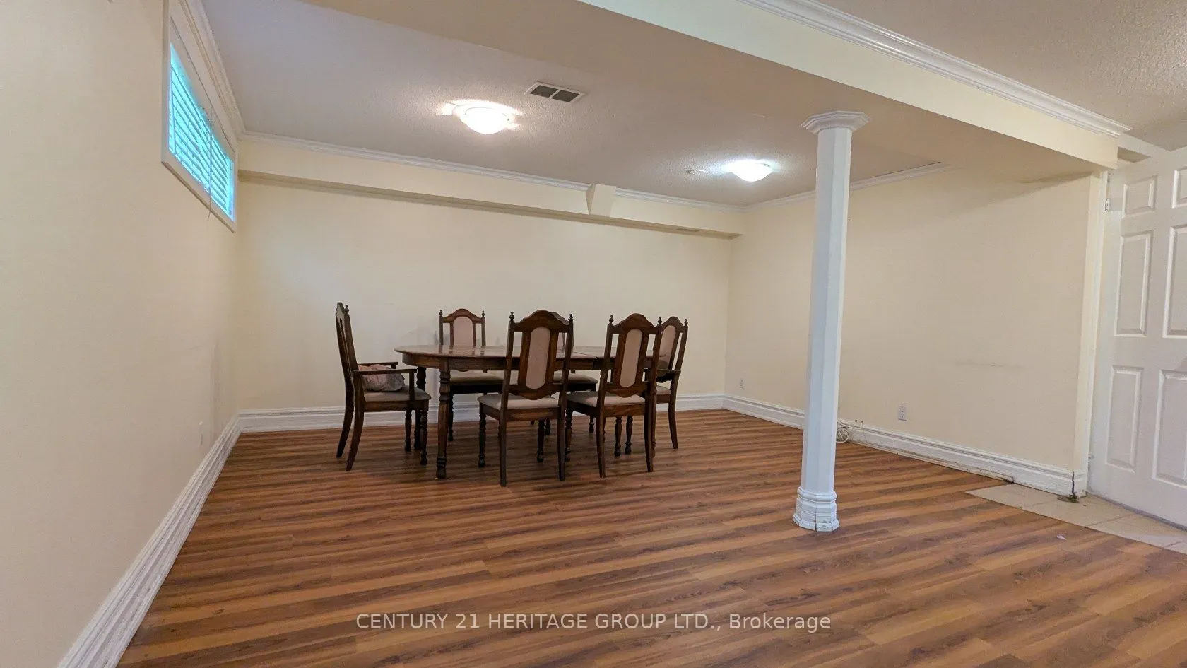 377 Centre Street E, #Bsmt