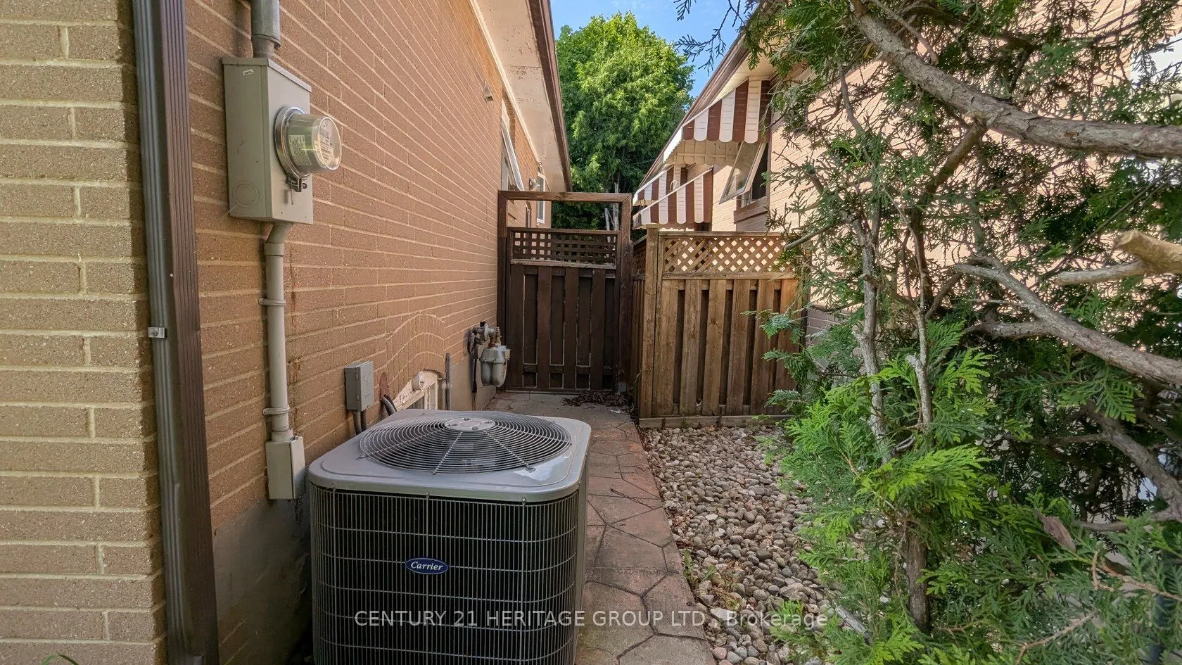 377 Centre Street E, #Bsmt