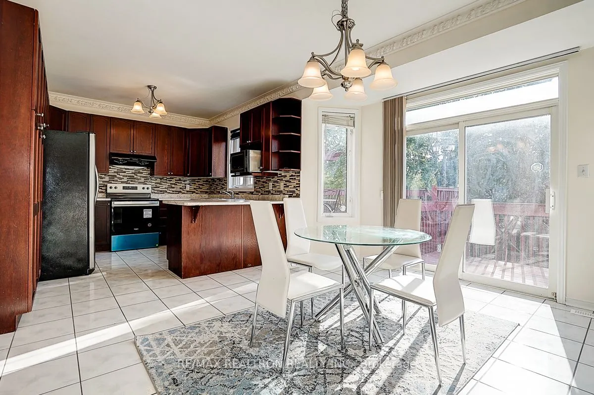 22 Alfred Paterson Drive, #Main/2nd