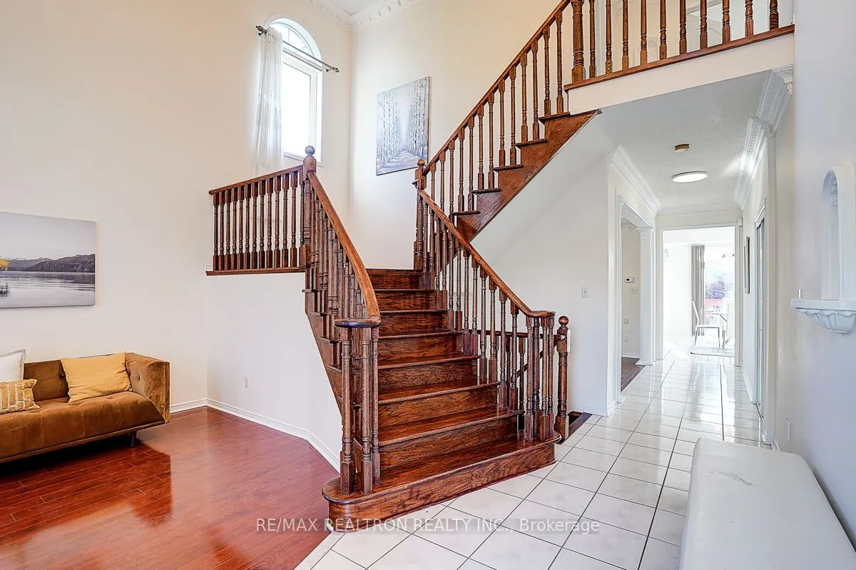 22 Alfred Paterson Drive, #Main/2nd