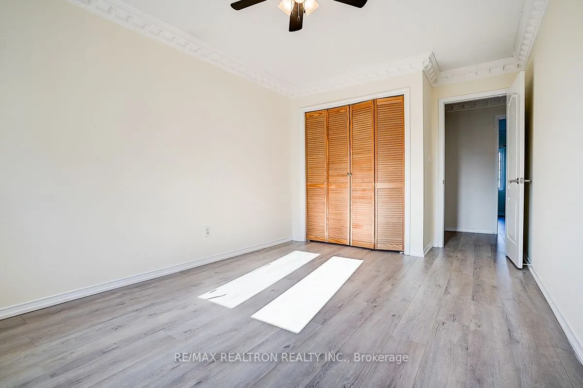 22 Alfred Paterson Drive, #Main/2nd