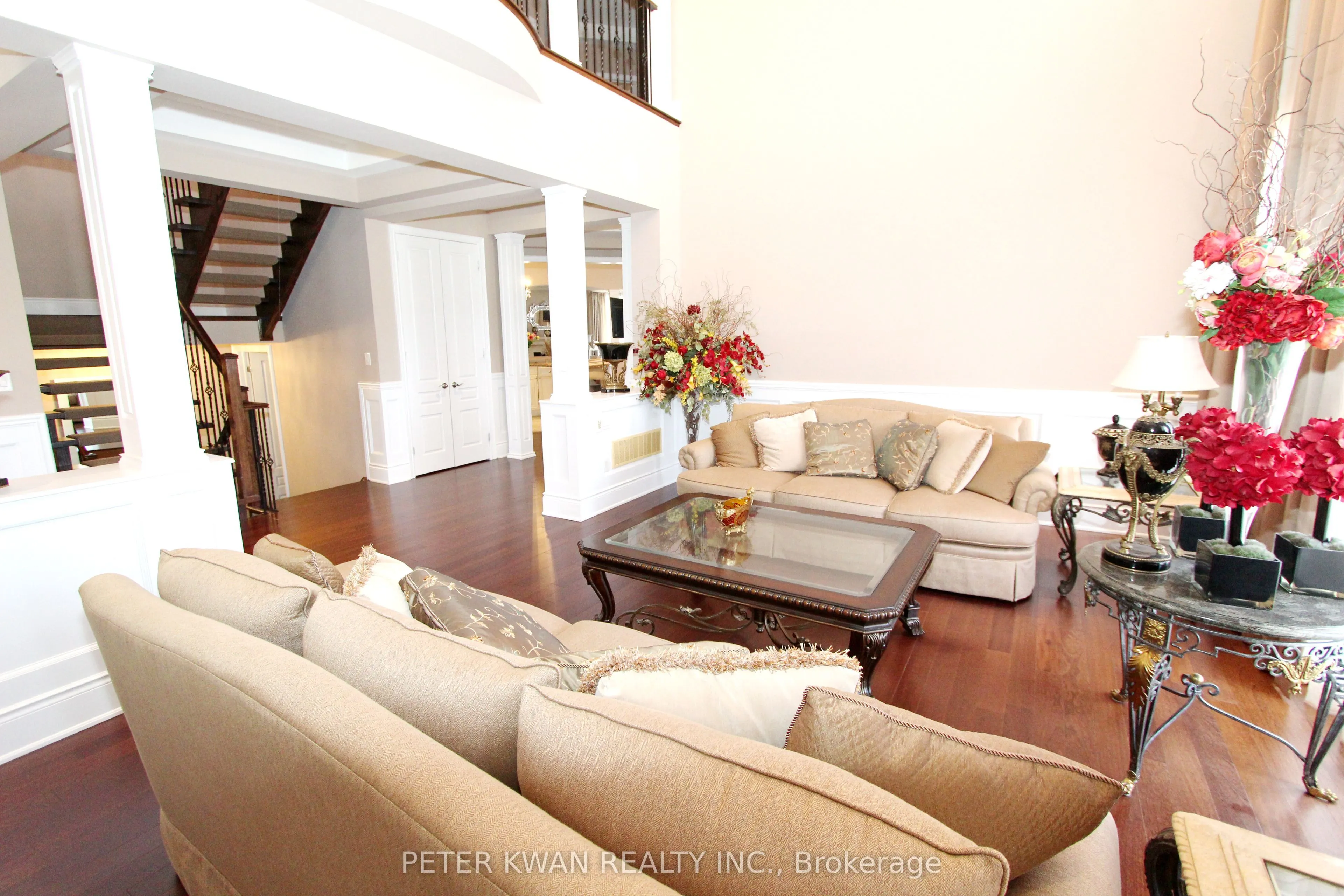 123 Carisbrooke Circle