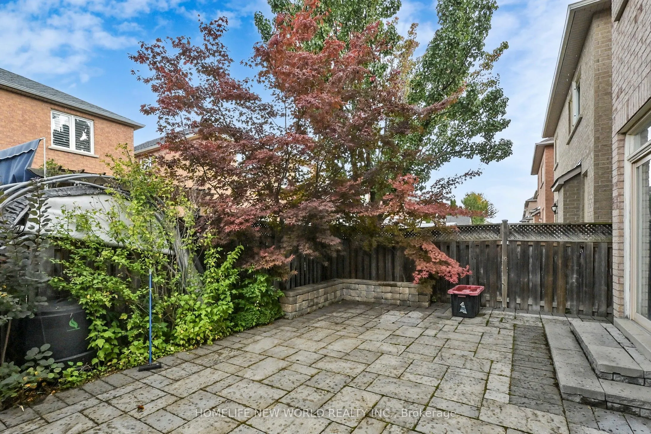 74 Saint James Avenue