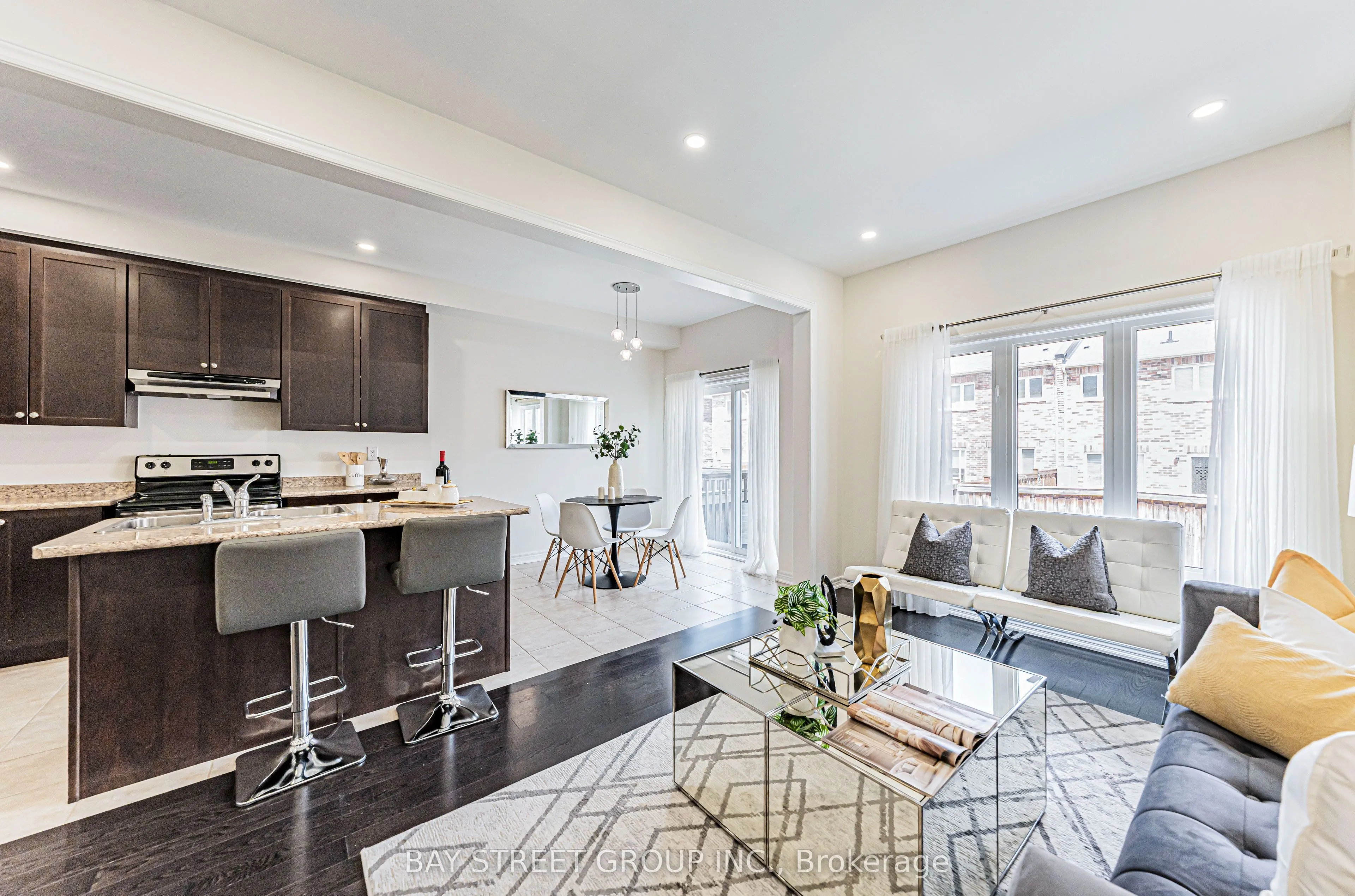 28 Rougeview Park Crescent