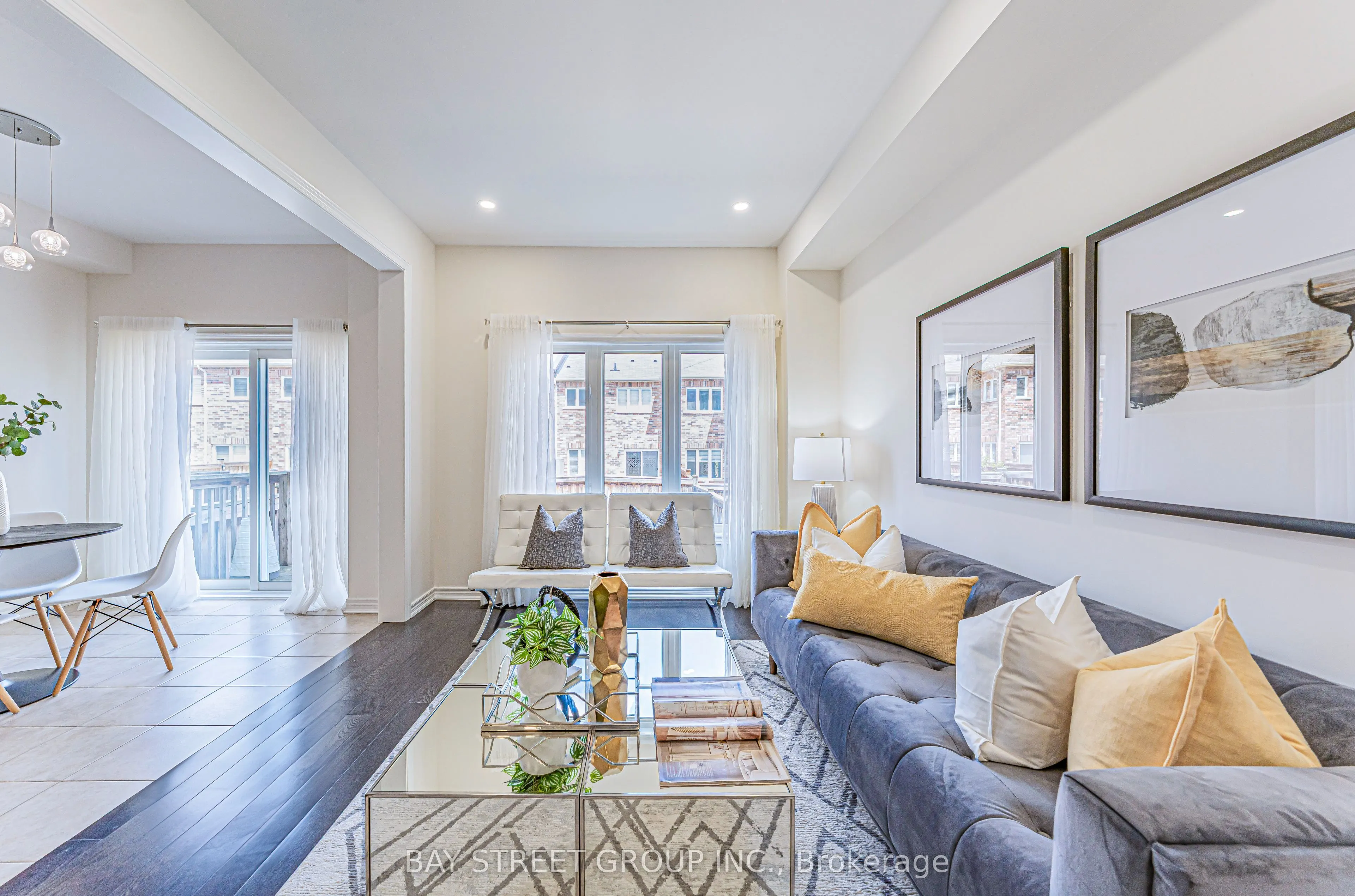 28 Rougeview Park Crescent