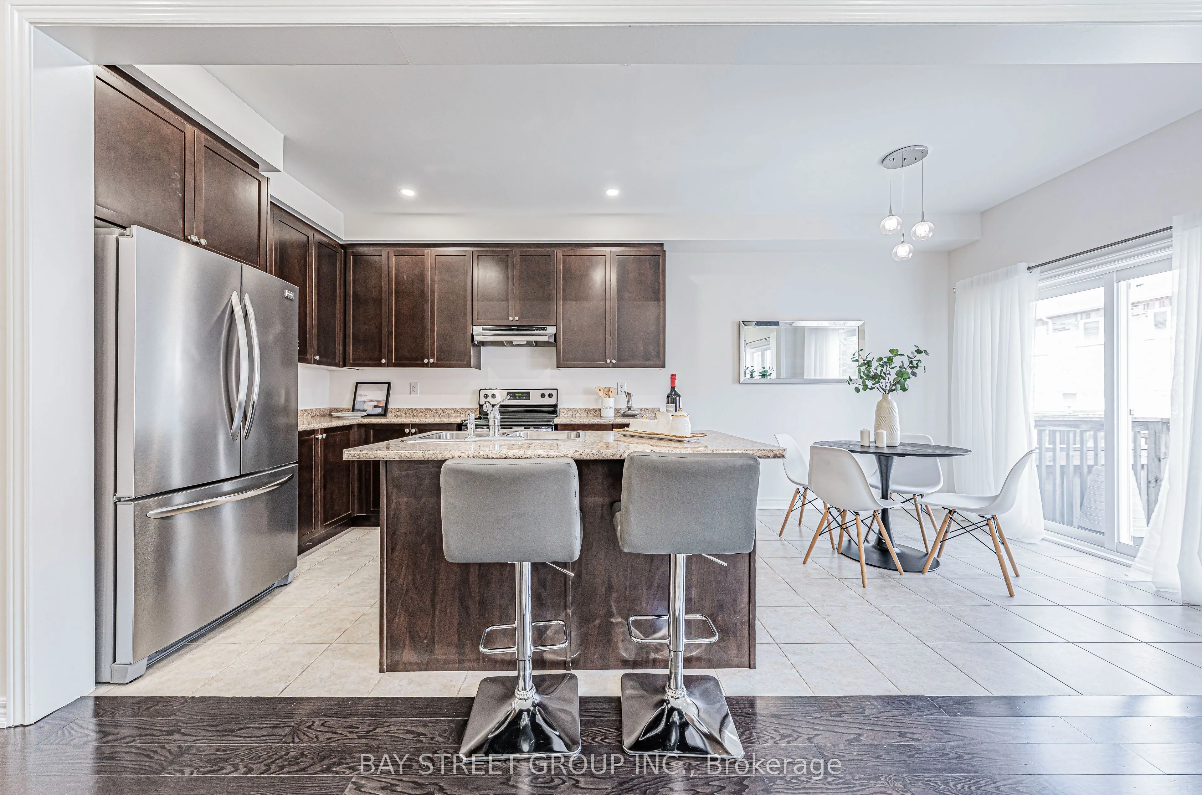 28 Rougeview Park Crescent