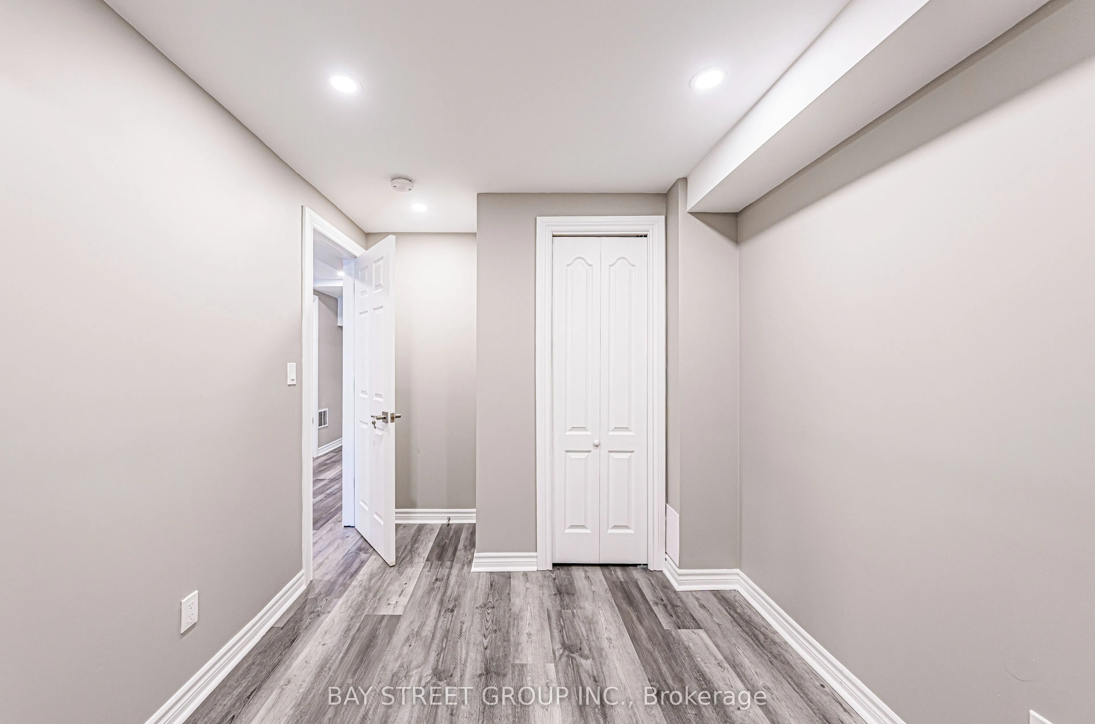 28 Rougeview Park Crescent