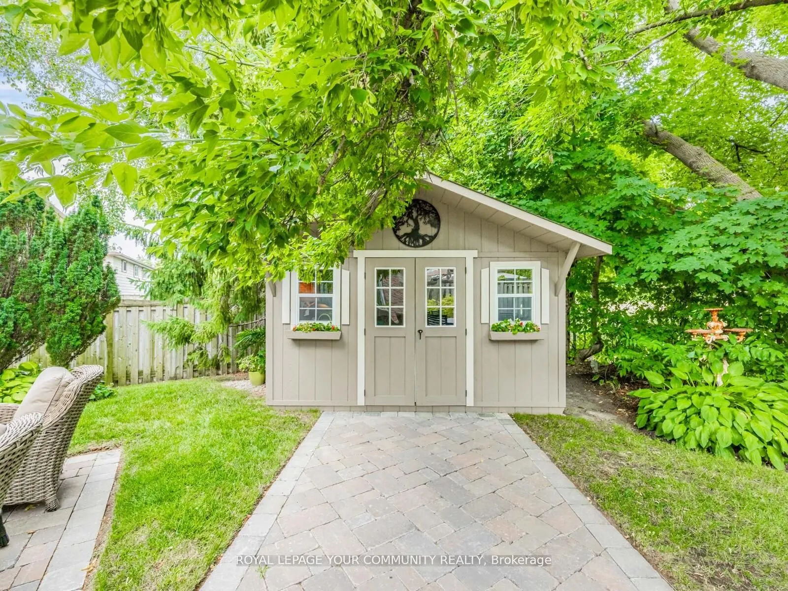 10 Banquo Road