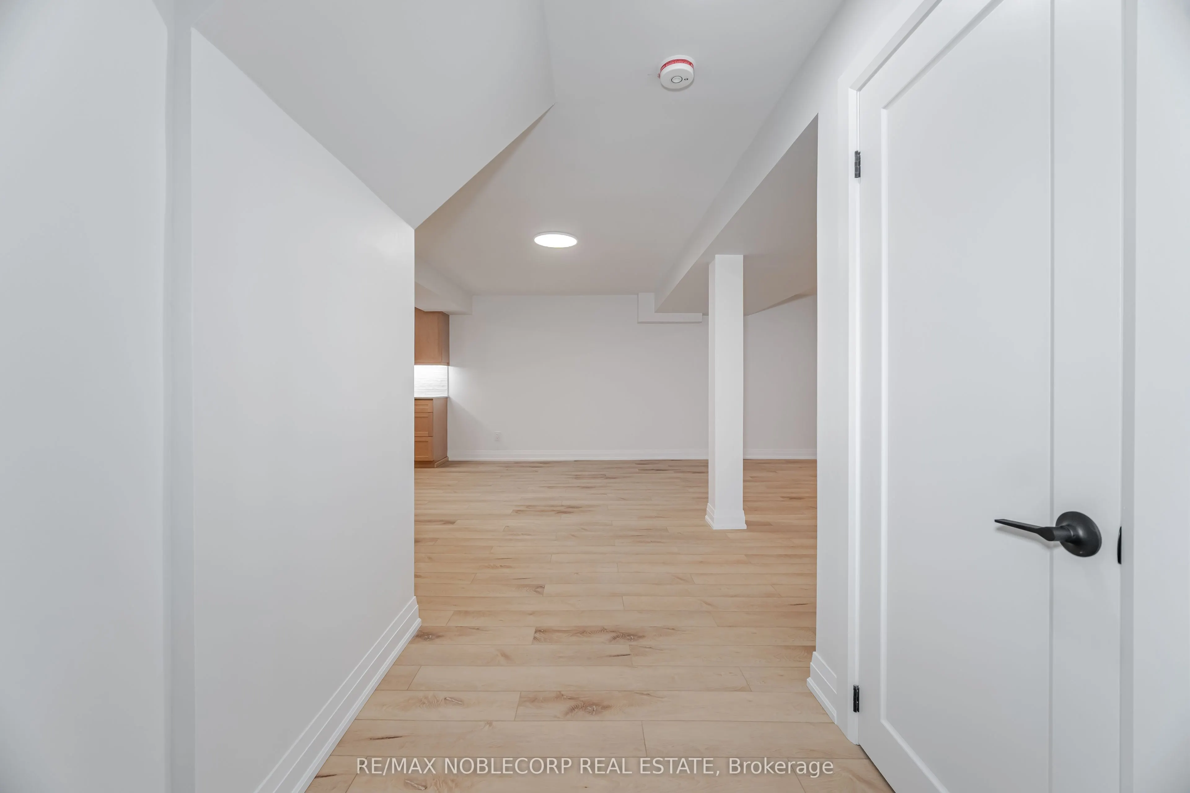131 Dunstan Crescent, #Lower