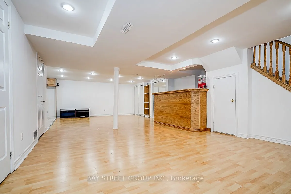 8 Muster Court