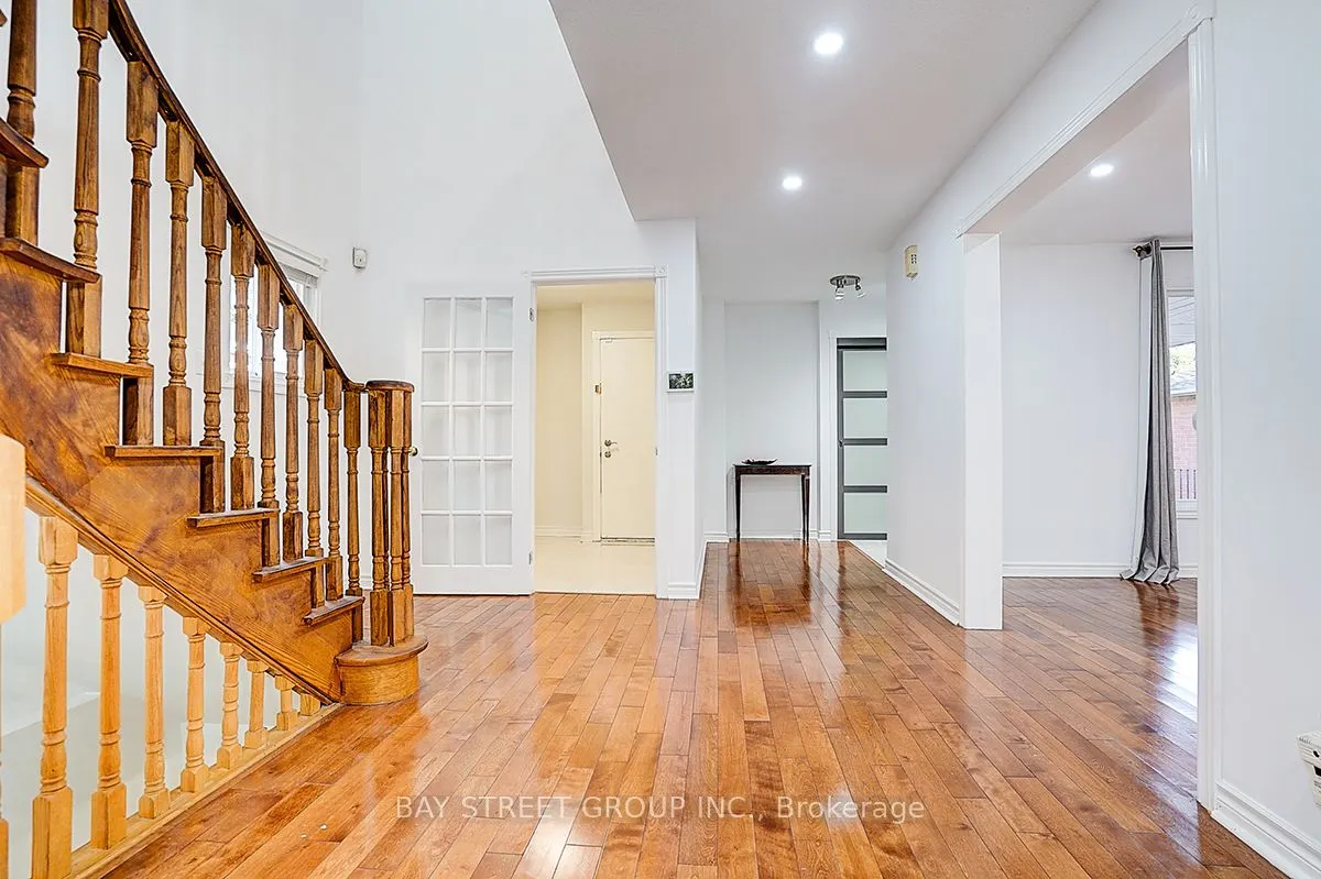8 Muster Court