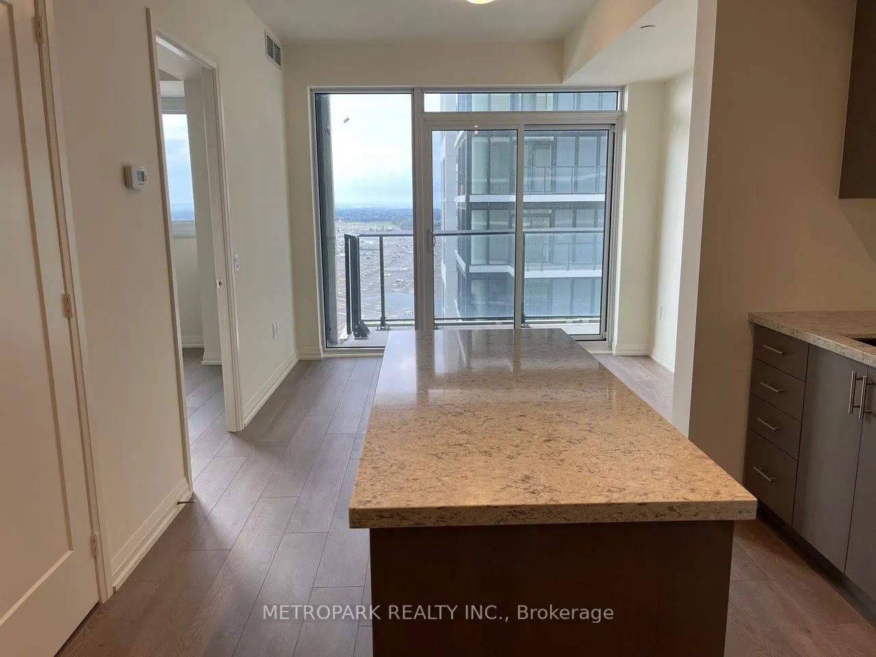 9000 Jane Street, #1606
