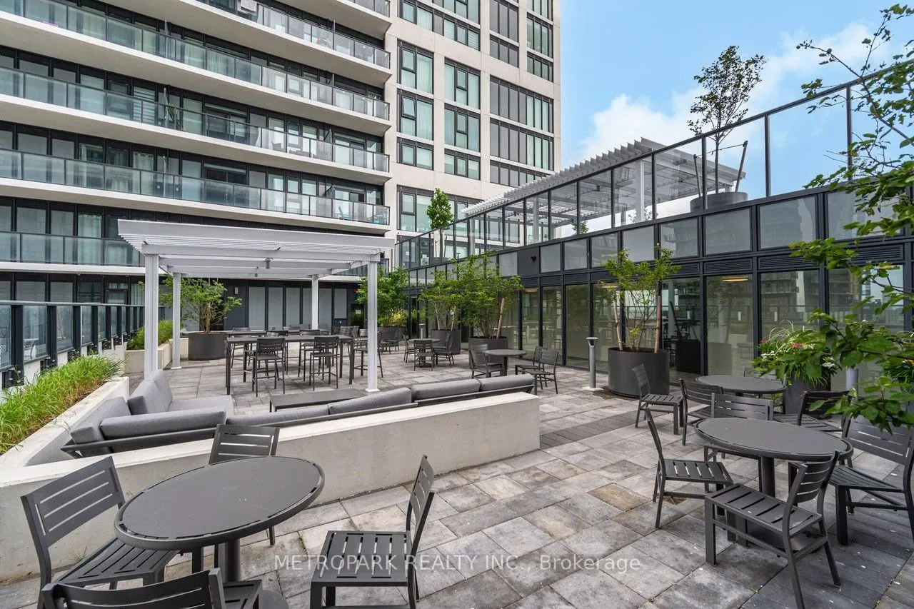 9000 Jane Street, #1606