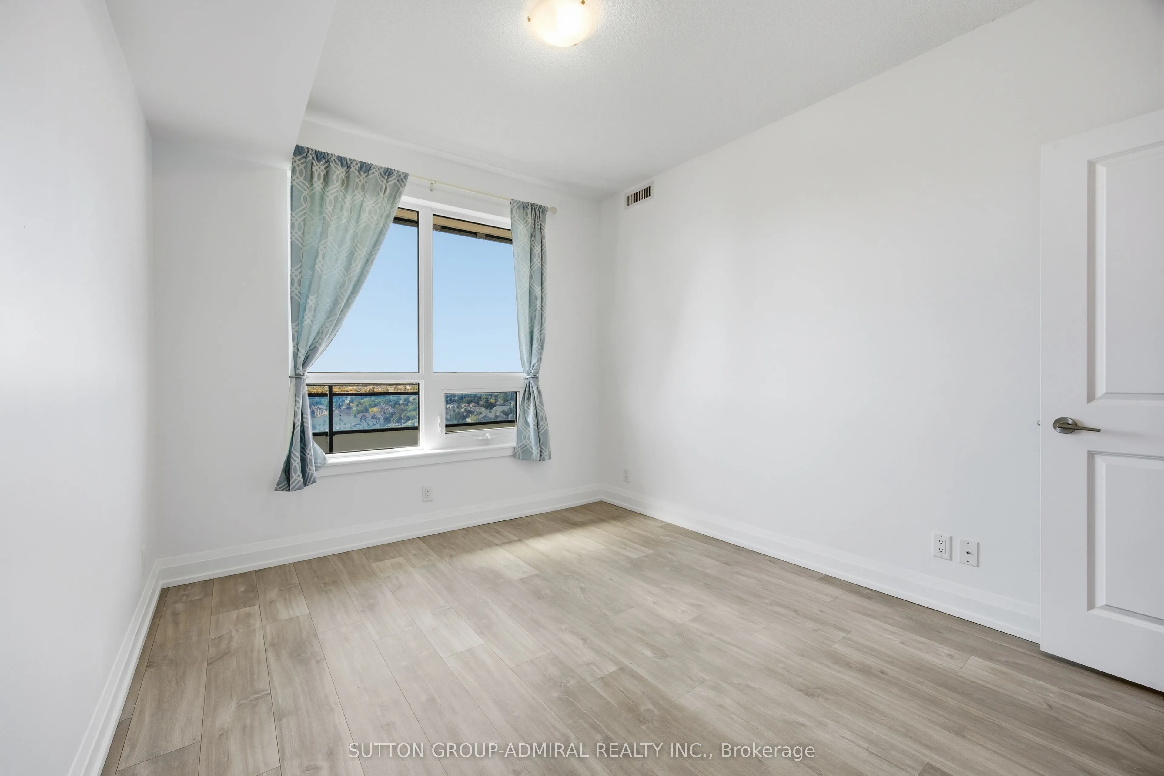 7890 Bathurst Street, #1610