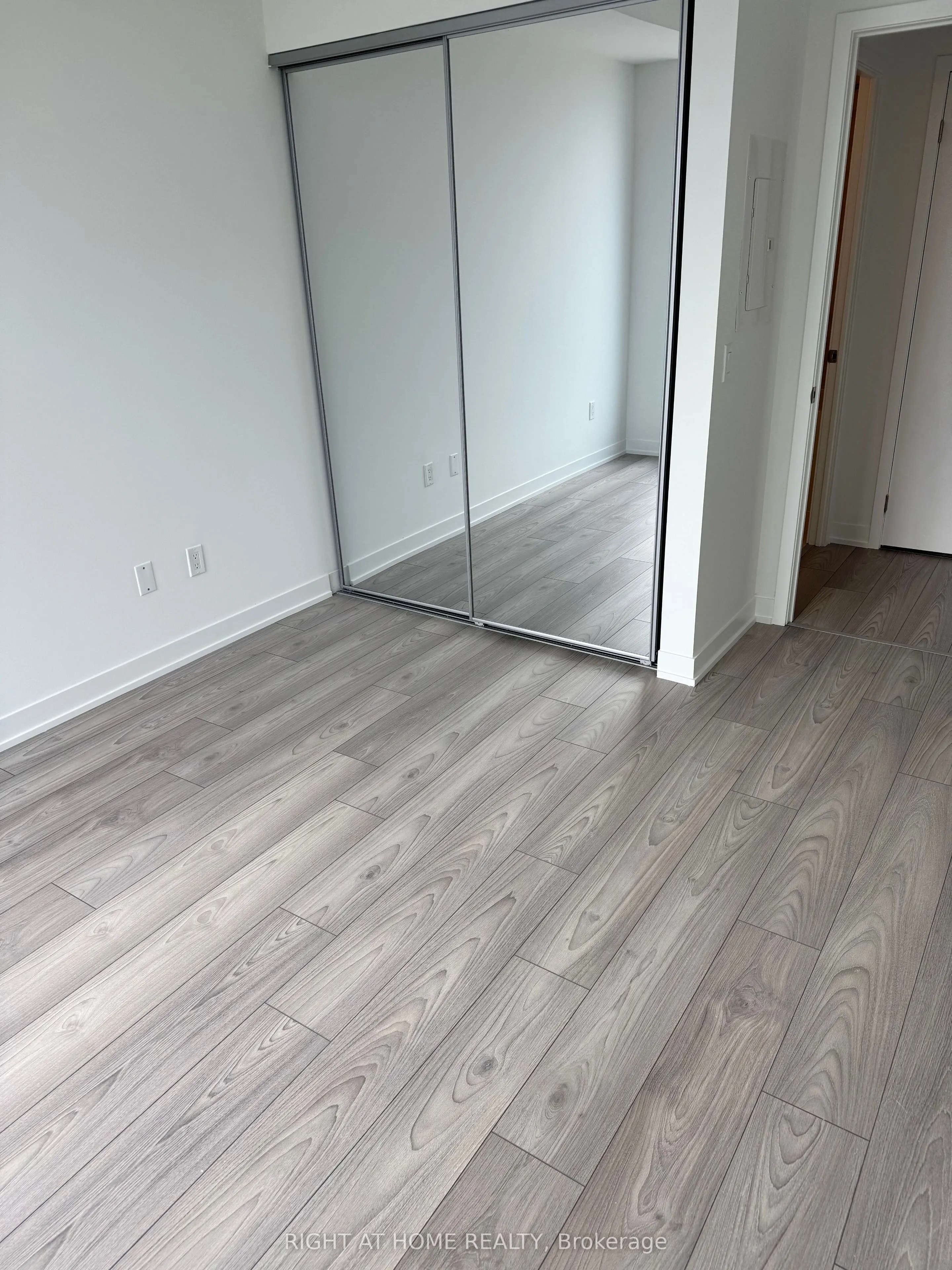 474 Caldari Road, #2307