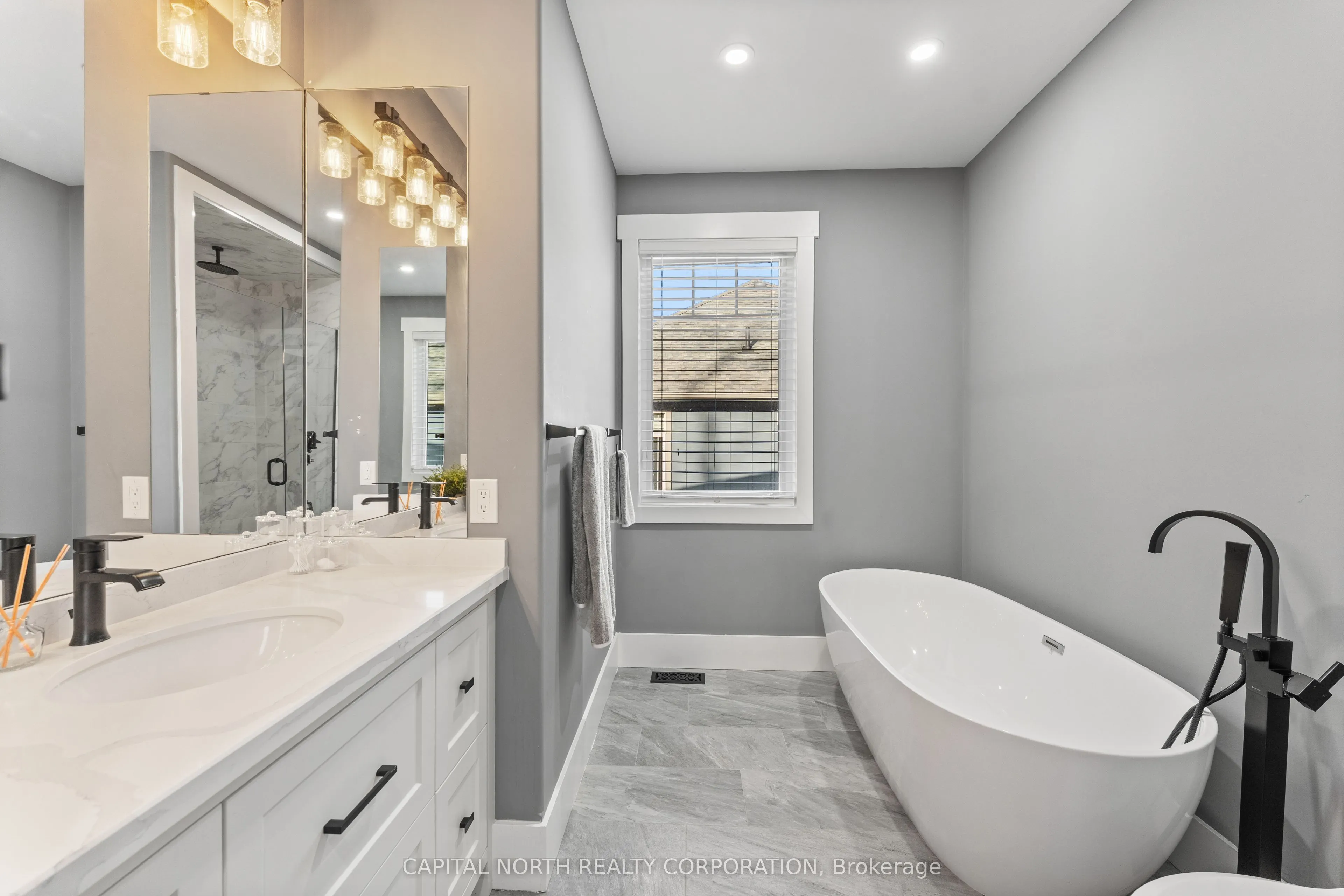 3496 Crescent Harbour Road