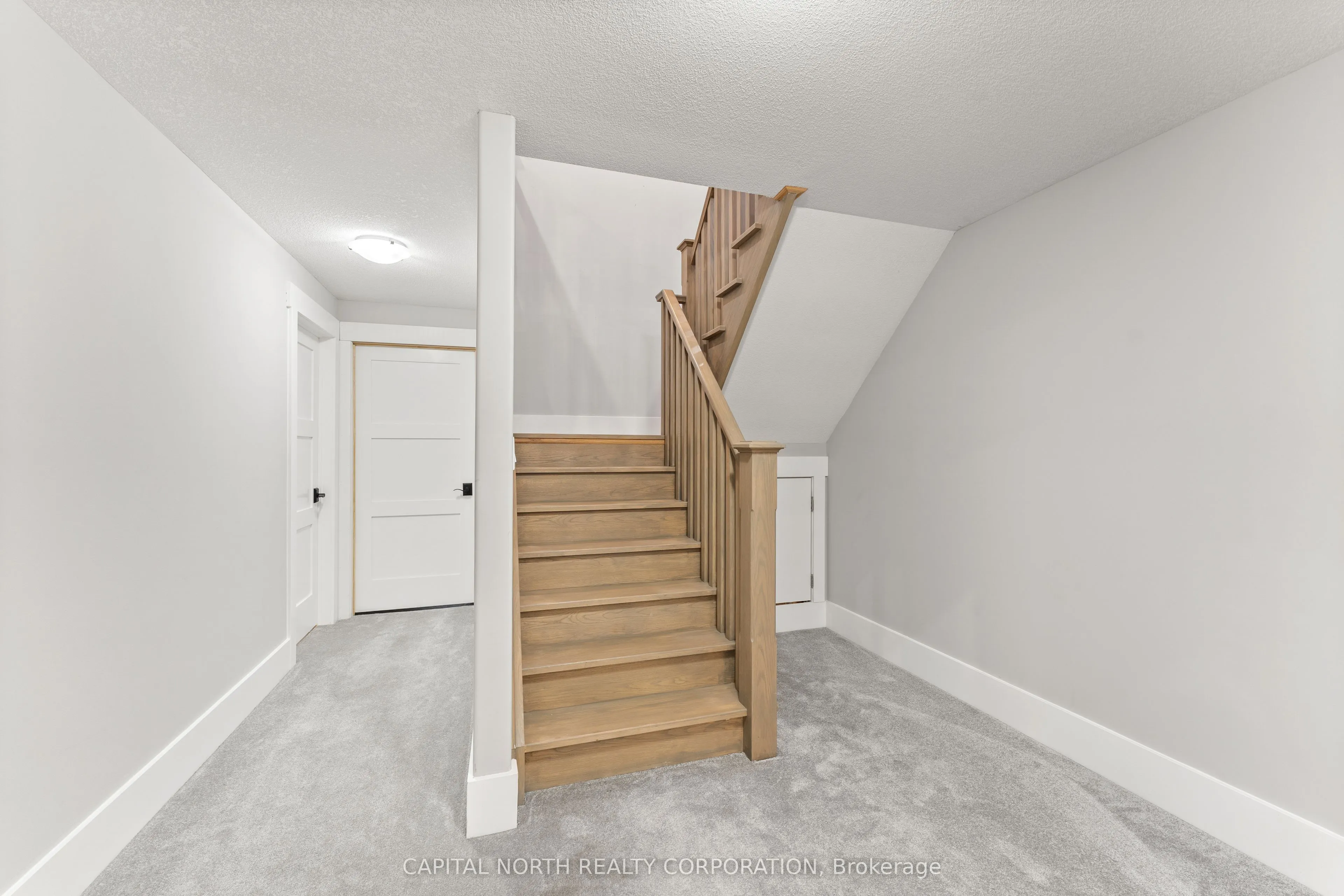3496 Crescent Harbour Road