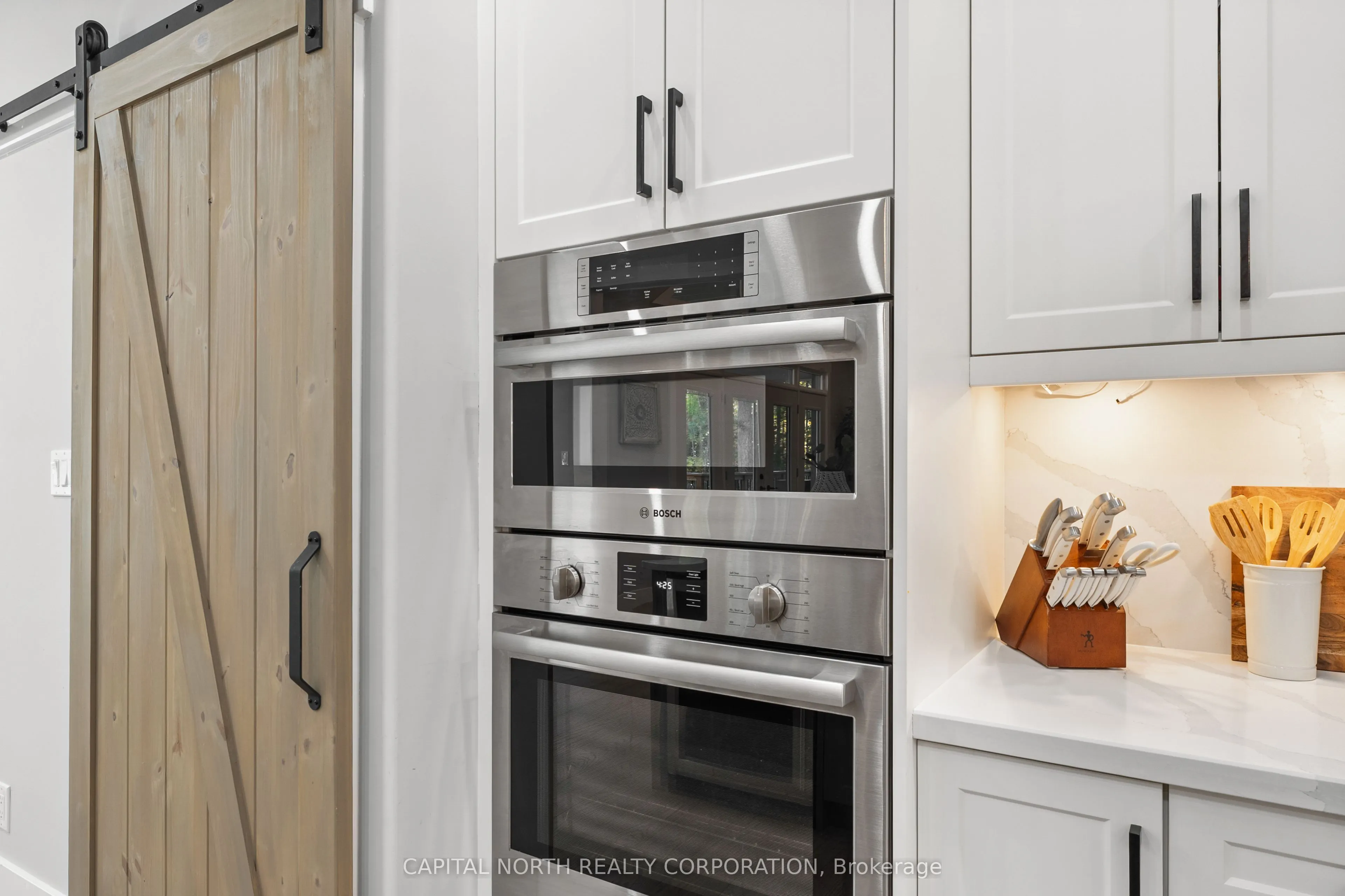 3496 Crescent Harbour Road