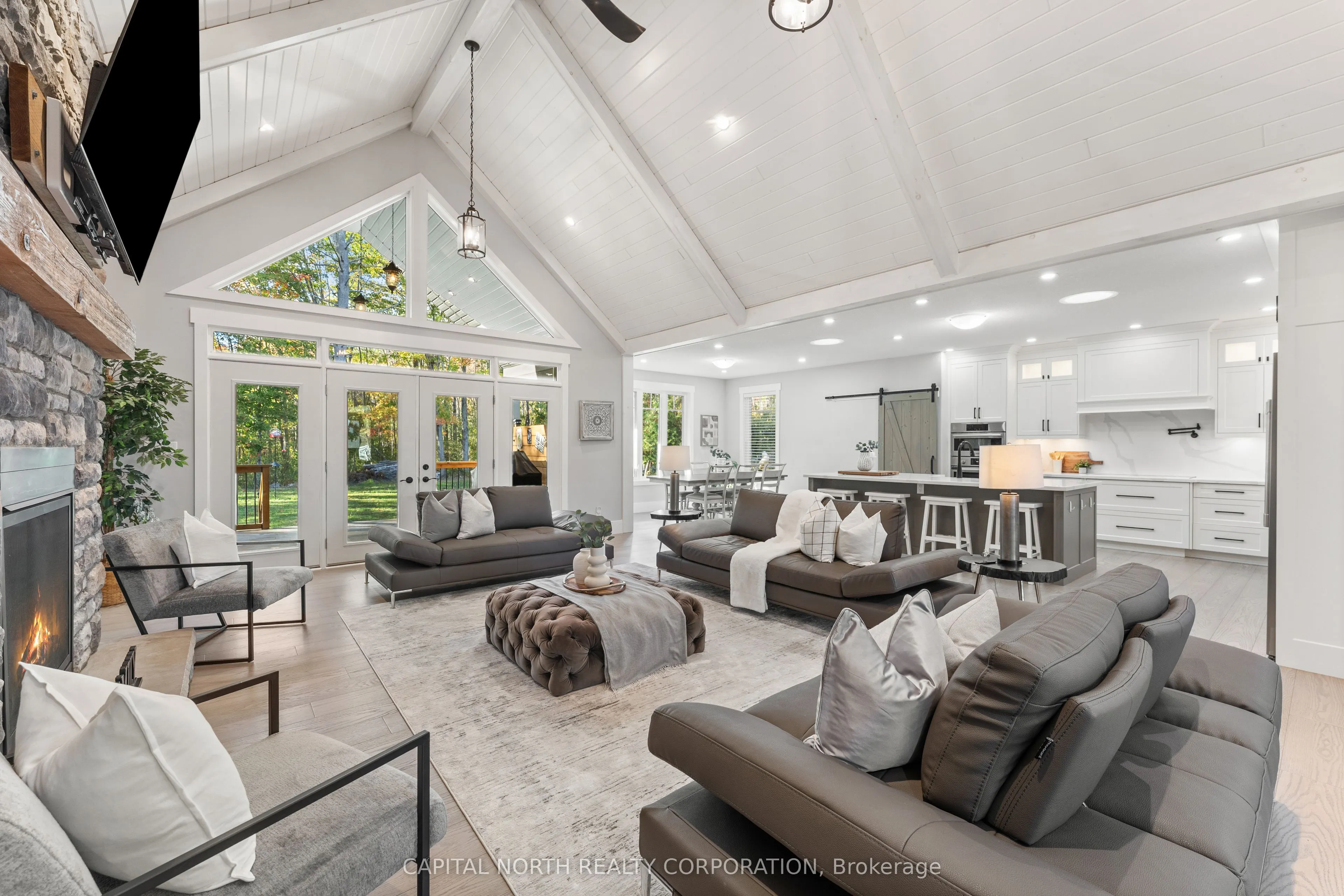 3496 Crescent Harbour Road