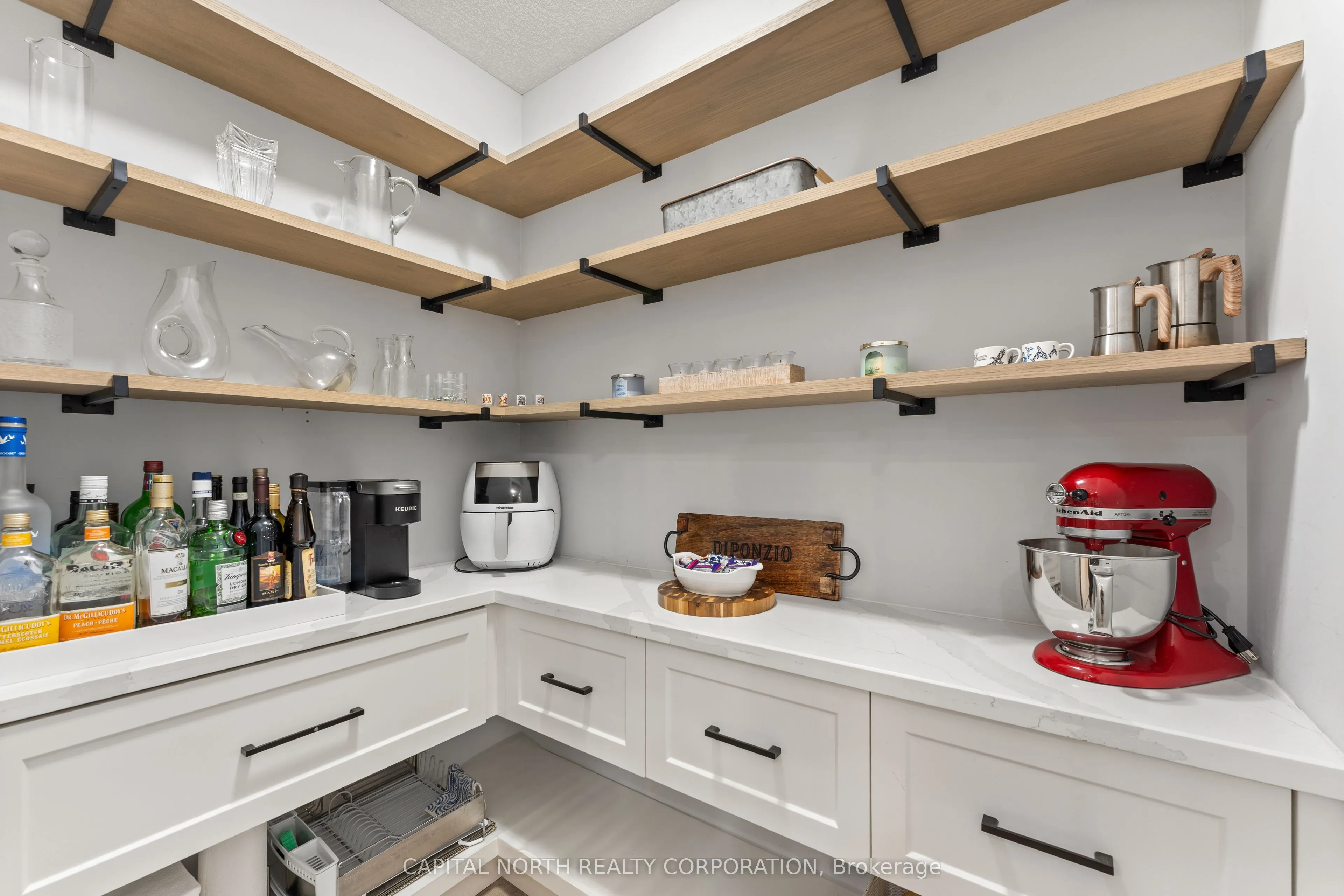 3496 Crescent Harbour Road
